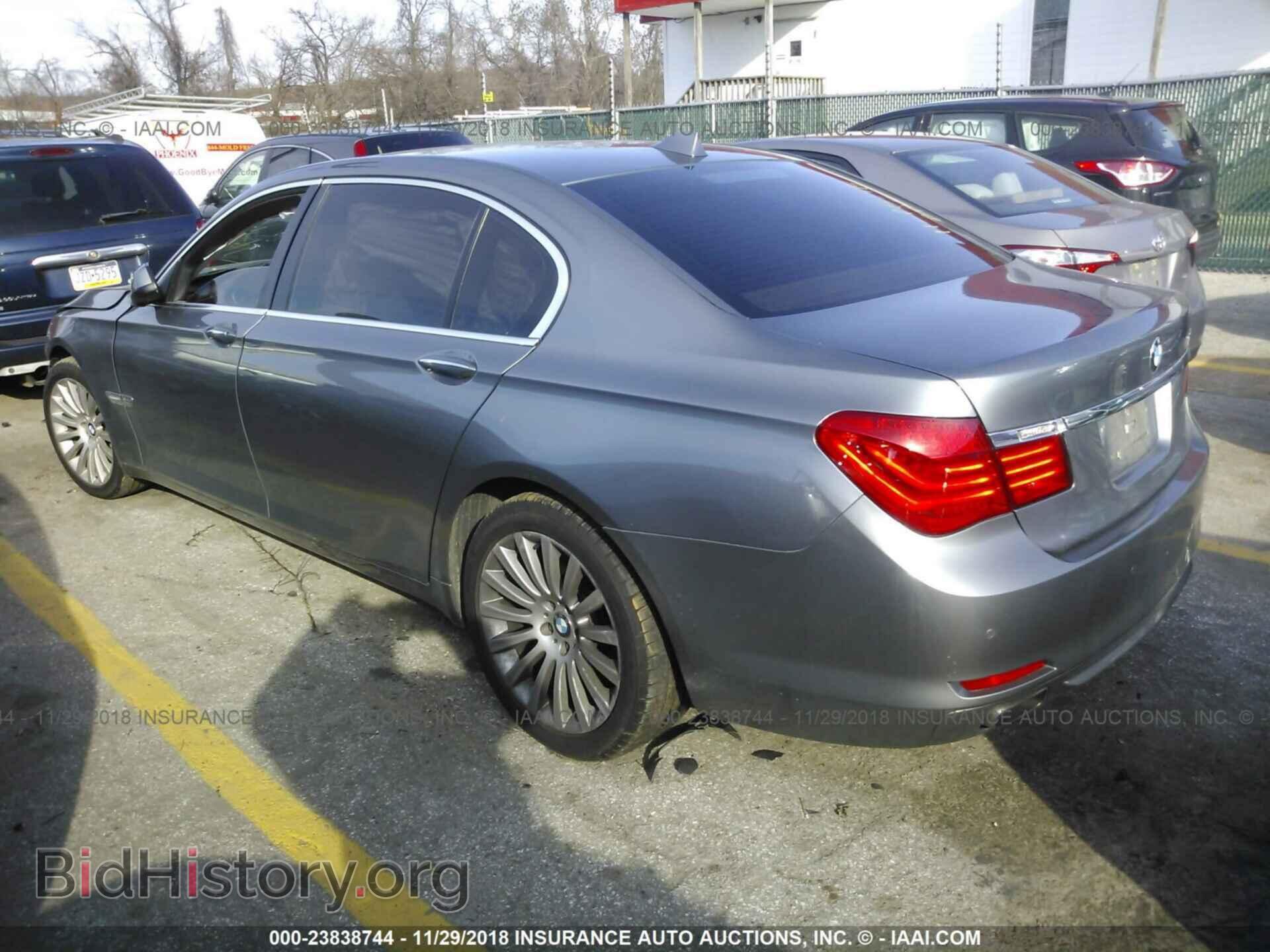 2012 BMW 750 - VIN: WBAKC8C5XCC436313 - Photo 3