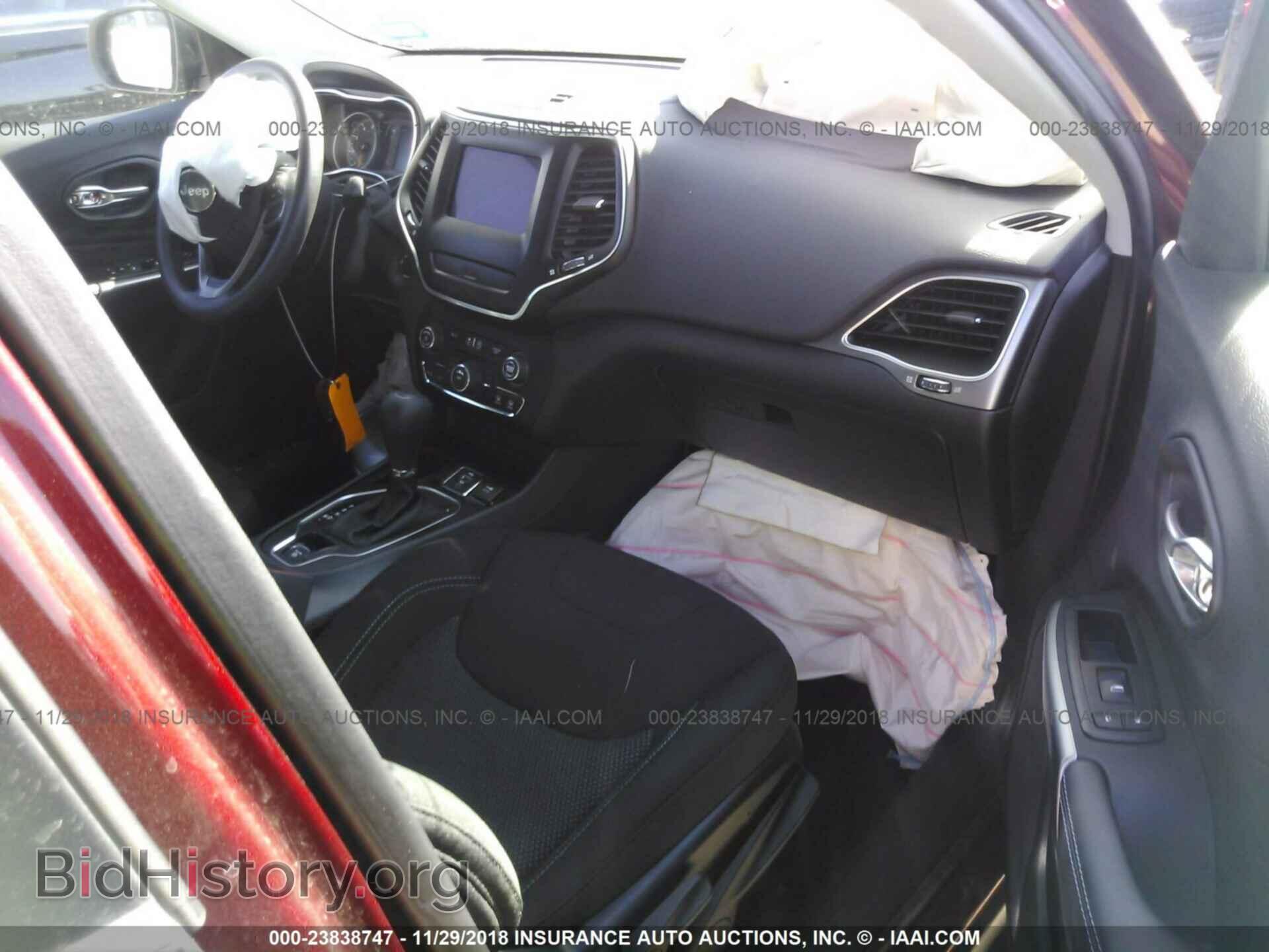 2019 JEEP CHEROKEE - VIN: 1C4PJLCB8KD203840 - Фото 5