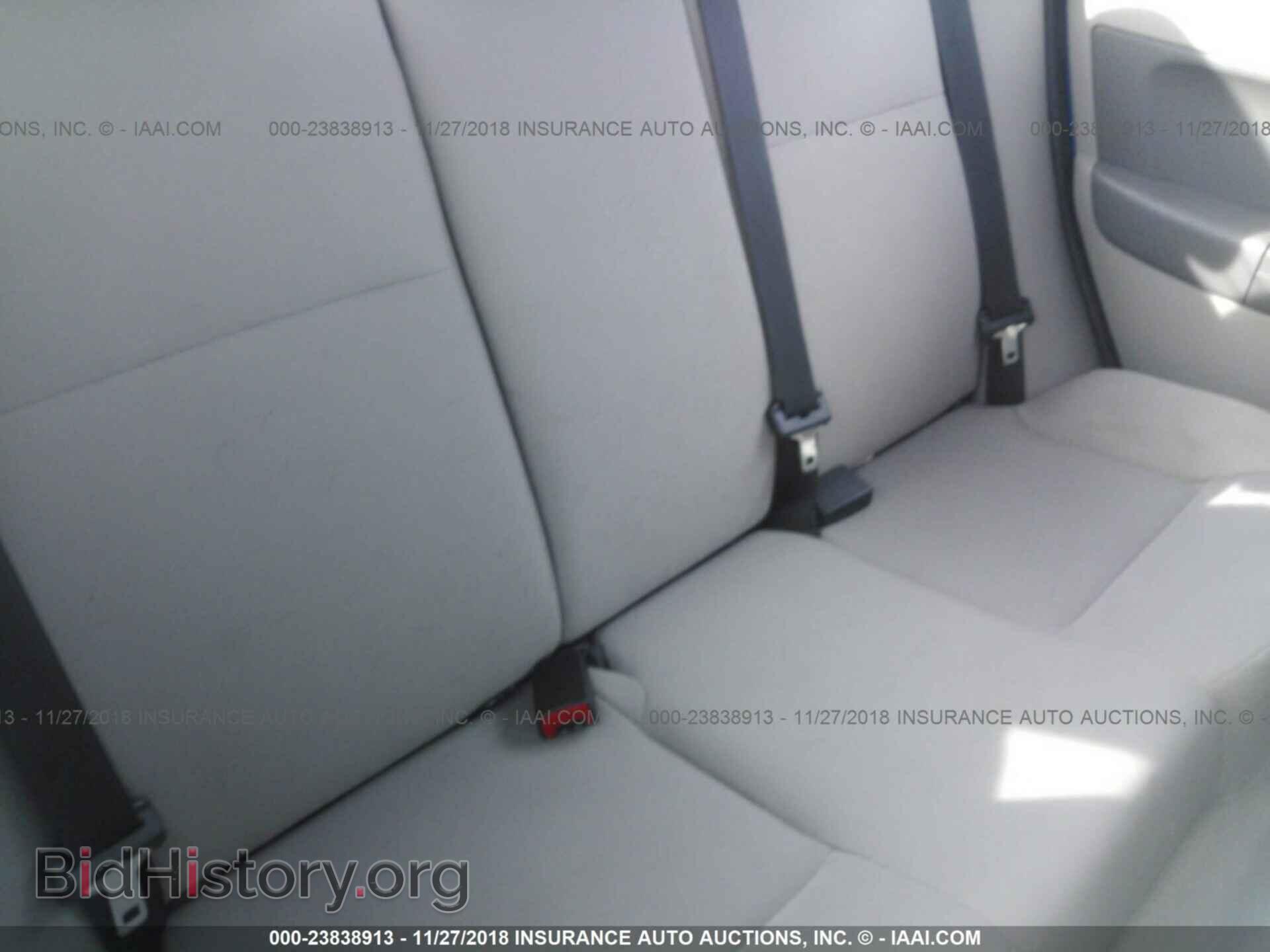 2010 FORD FOCUS - VIN: 1FAHP3EN4AW143364 - Фото 8