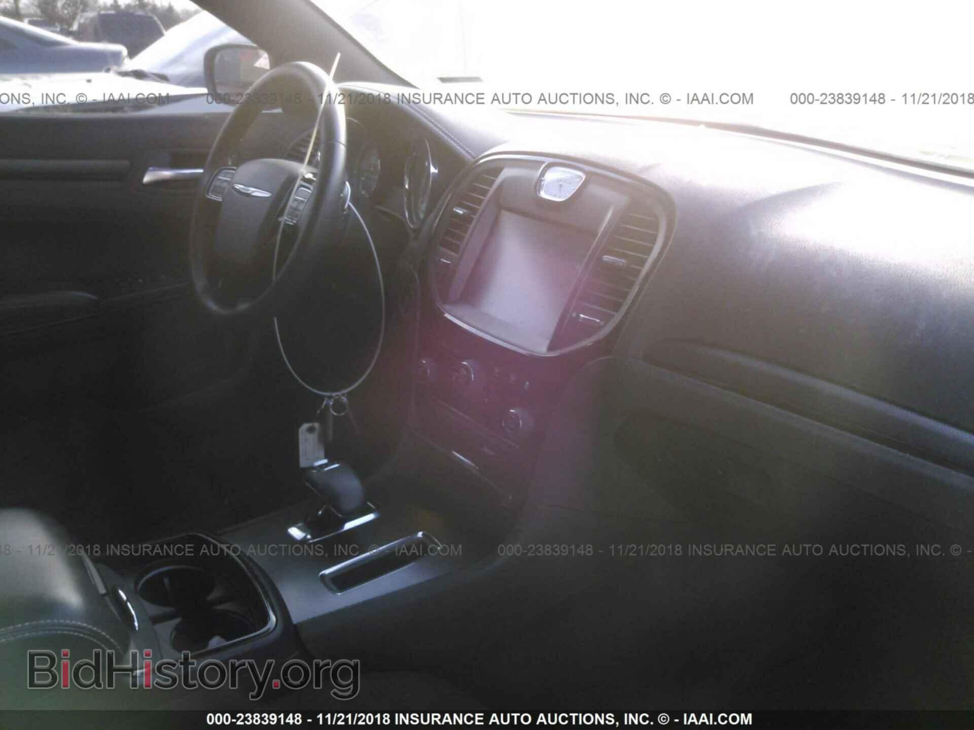 2014 CHRYSLER 300 - VIN: 2C3CCAGG4EH383817 - Фото 5