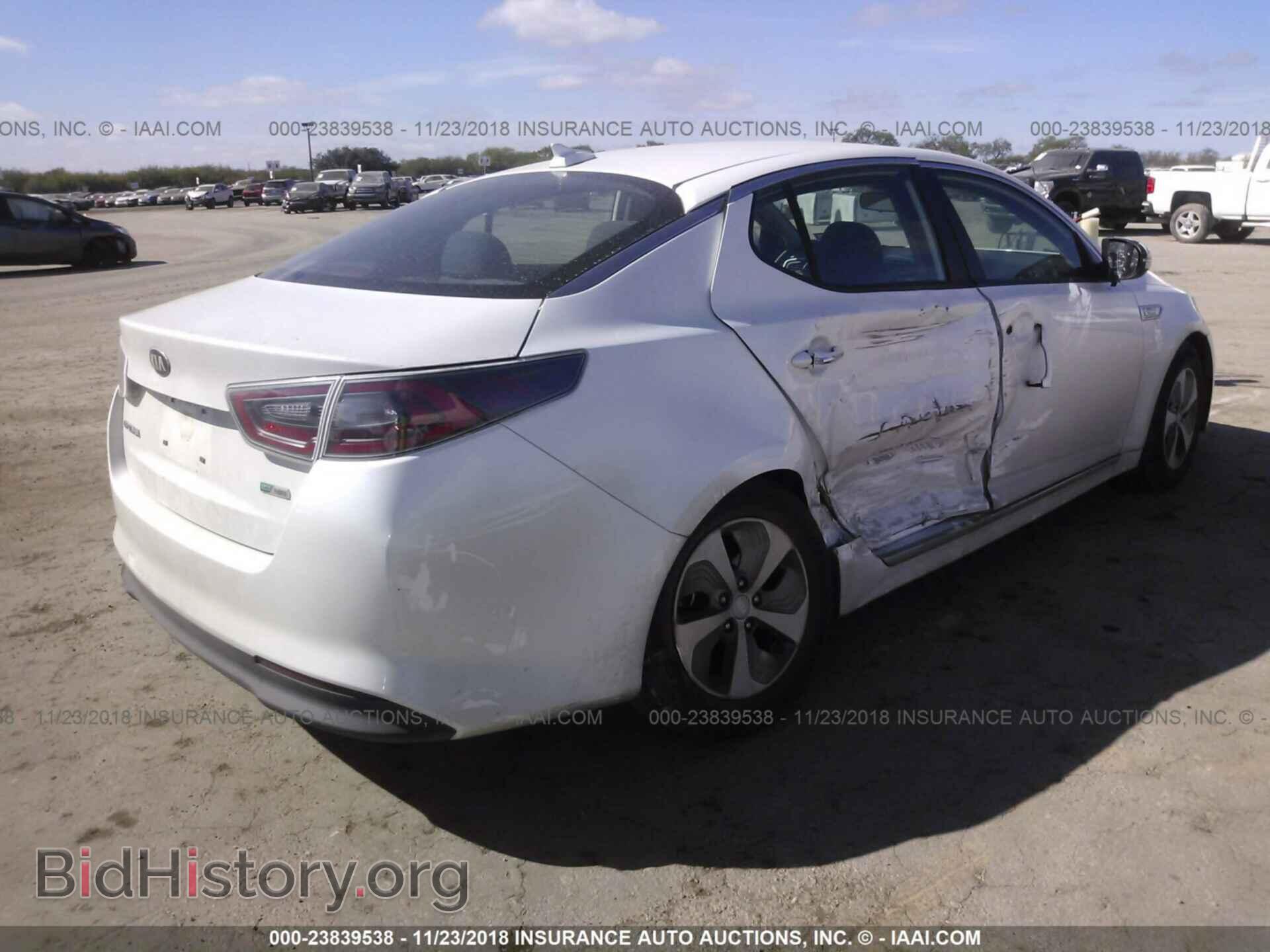 2014 KIA OPTIMA - VIN: KNAGM4AD8E5073670 - Photo 4