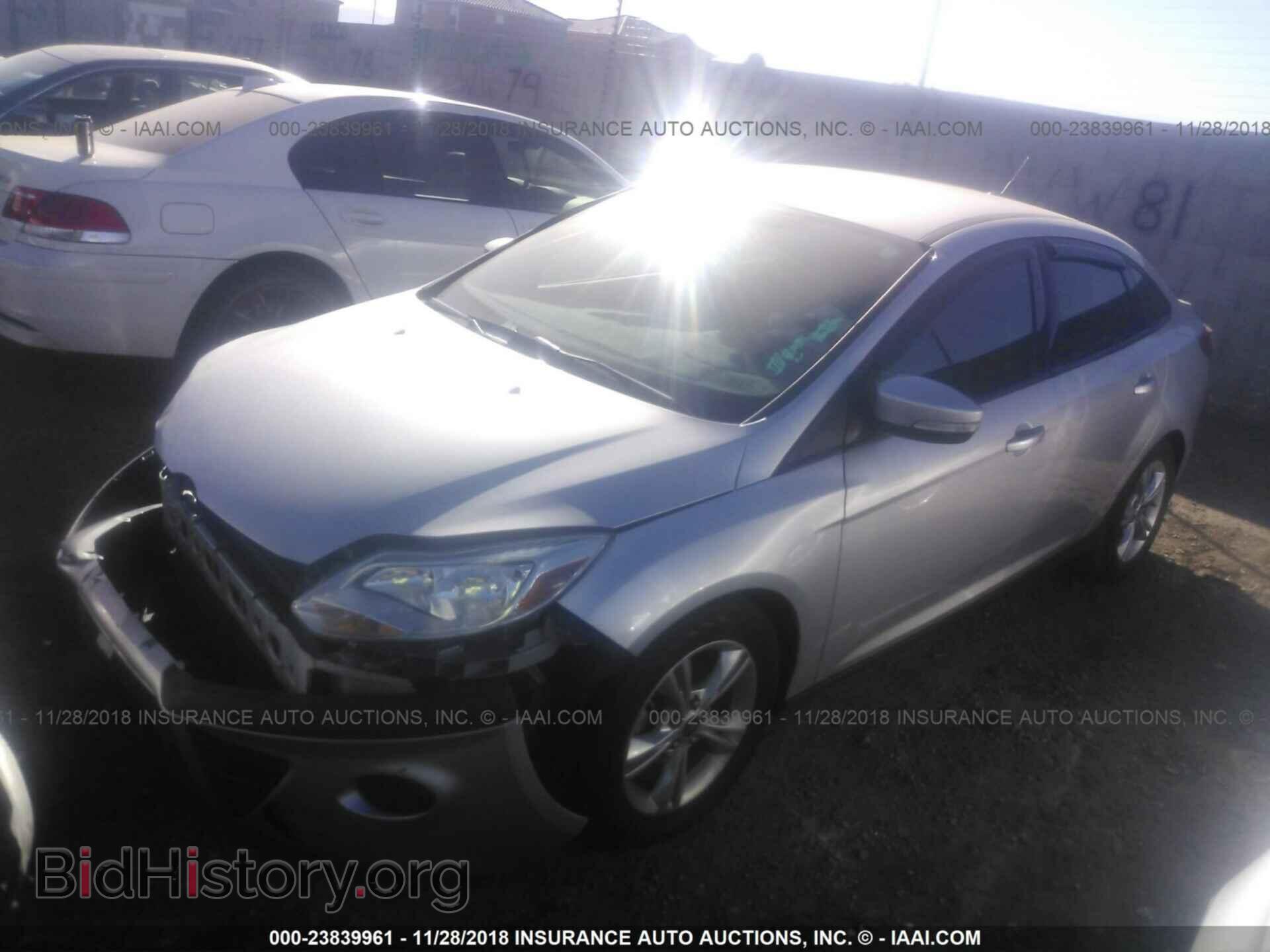 2014 Ford Focus - VIN: 1FADP3F26EL140461 - Photo 2