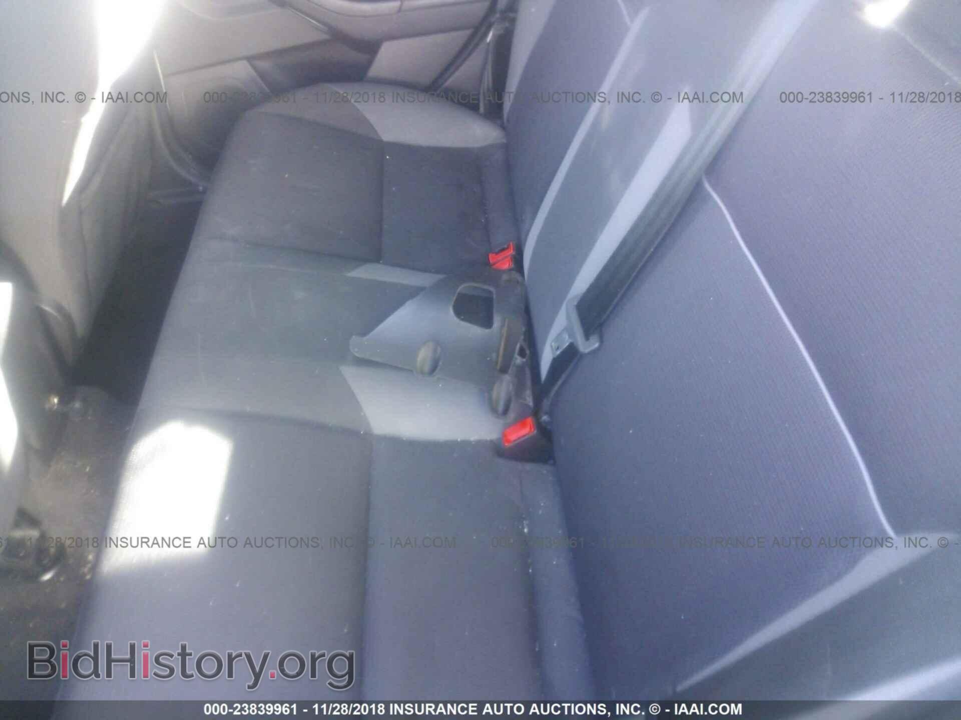 2014 Ford Focus - VIN: 1FADP3F26EL140461 - Photo 8