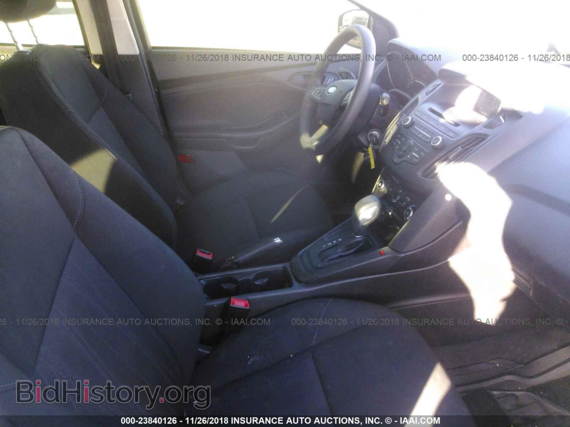 2016 Ford Focus - VIN: 1FADP3E2XGL212847 - Фото 5