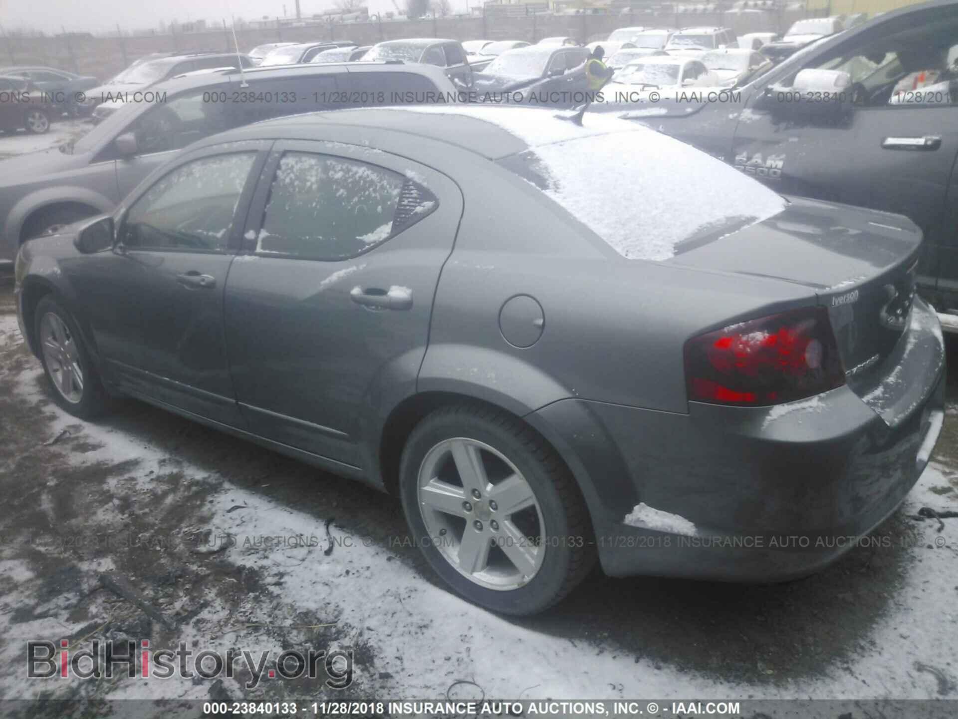 2011 DODGE AVENGER - VIN: 1B3BD1FBXBN593370 - Фото 3