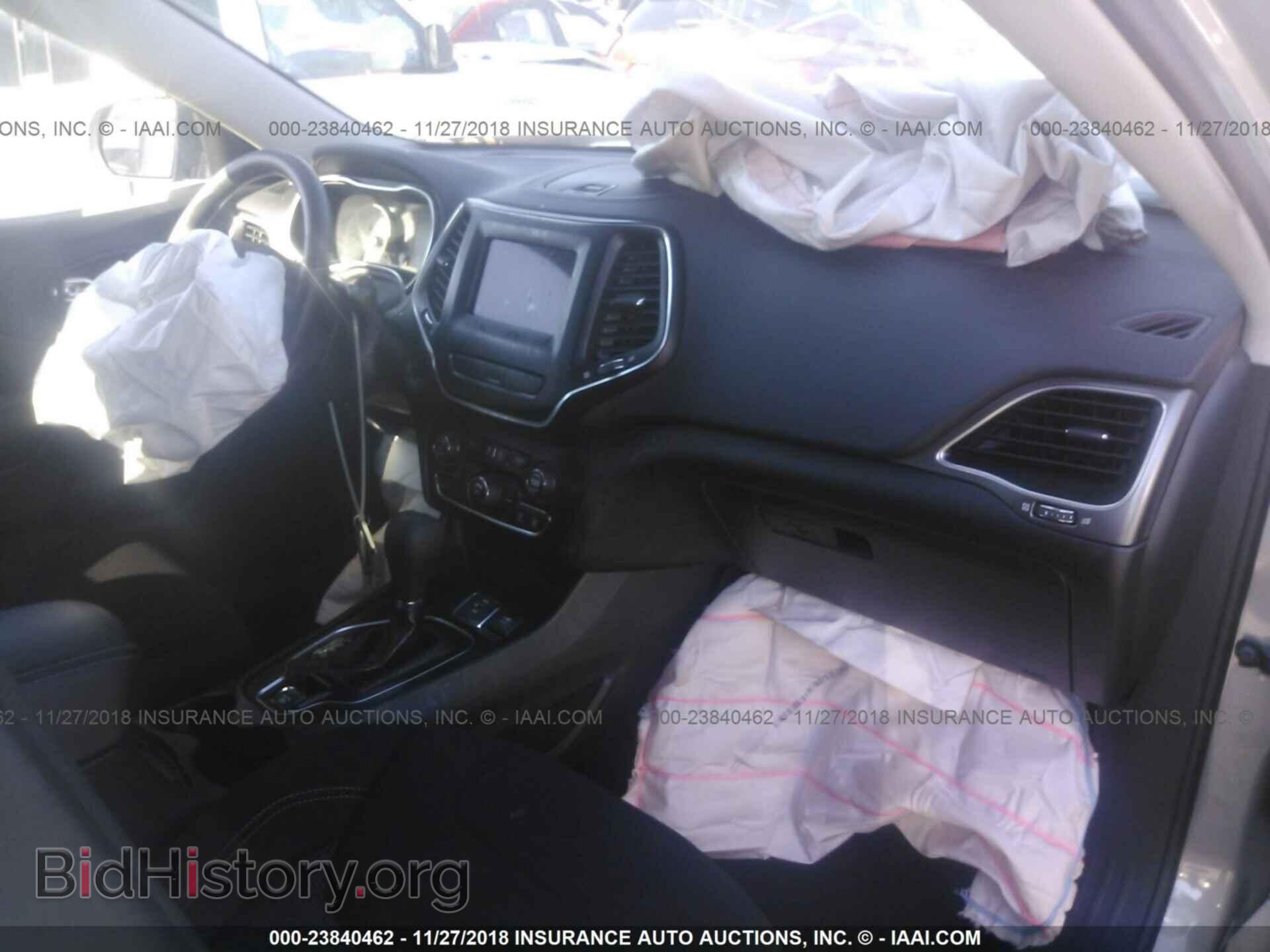 2019 JEEP CHEROKEE - VIN: 1C4PJLCB9KD241836 - Photo 5