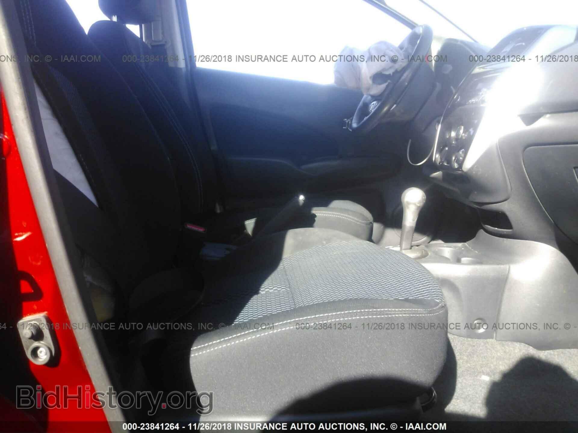 2015 Nissan Versa note - VIN: 3N1CE2CP8FL377595 - Фото 5