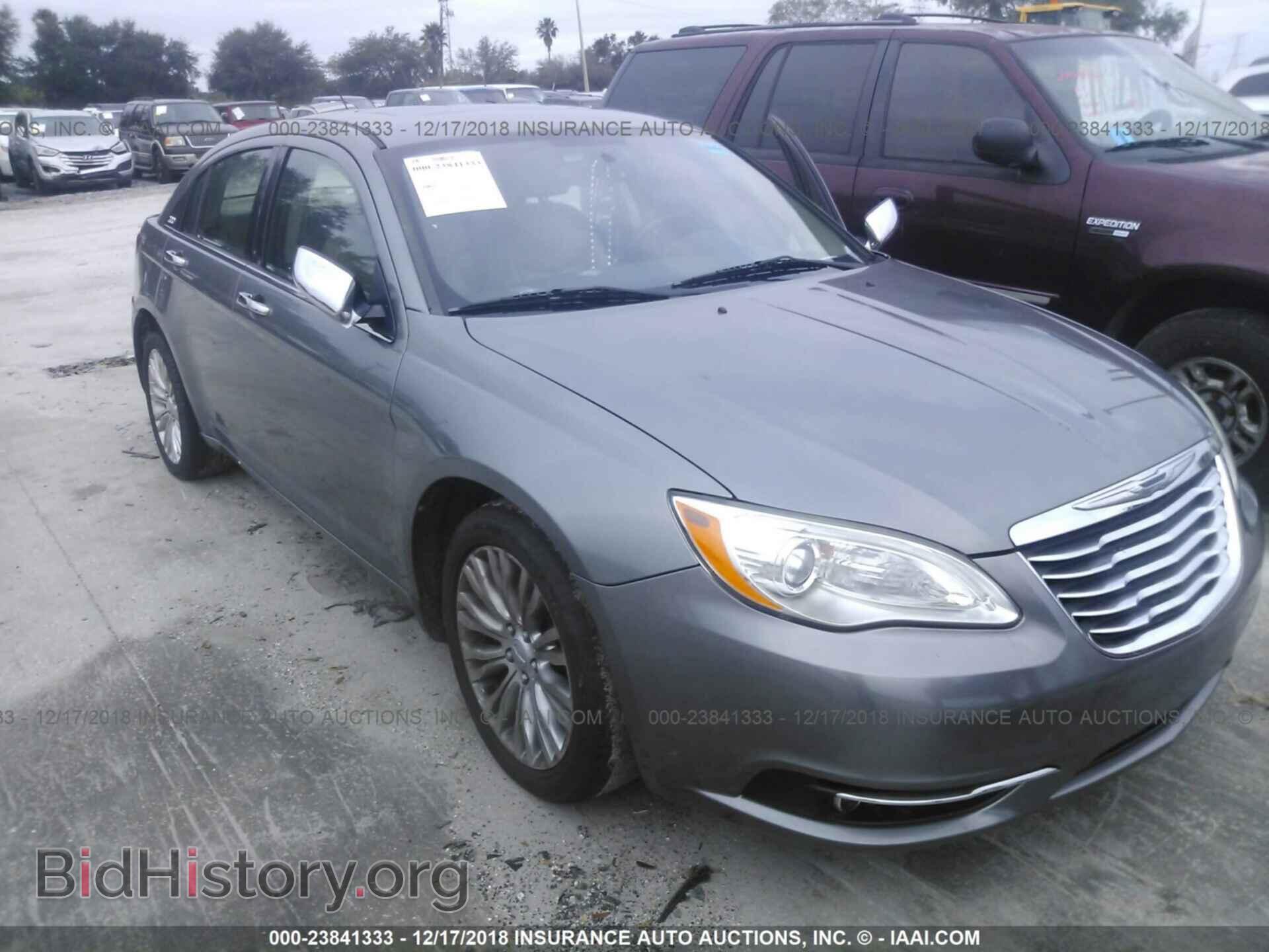 Photo 1C3BC2FB4BN582196 - CHRYSLER 200 2011