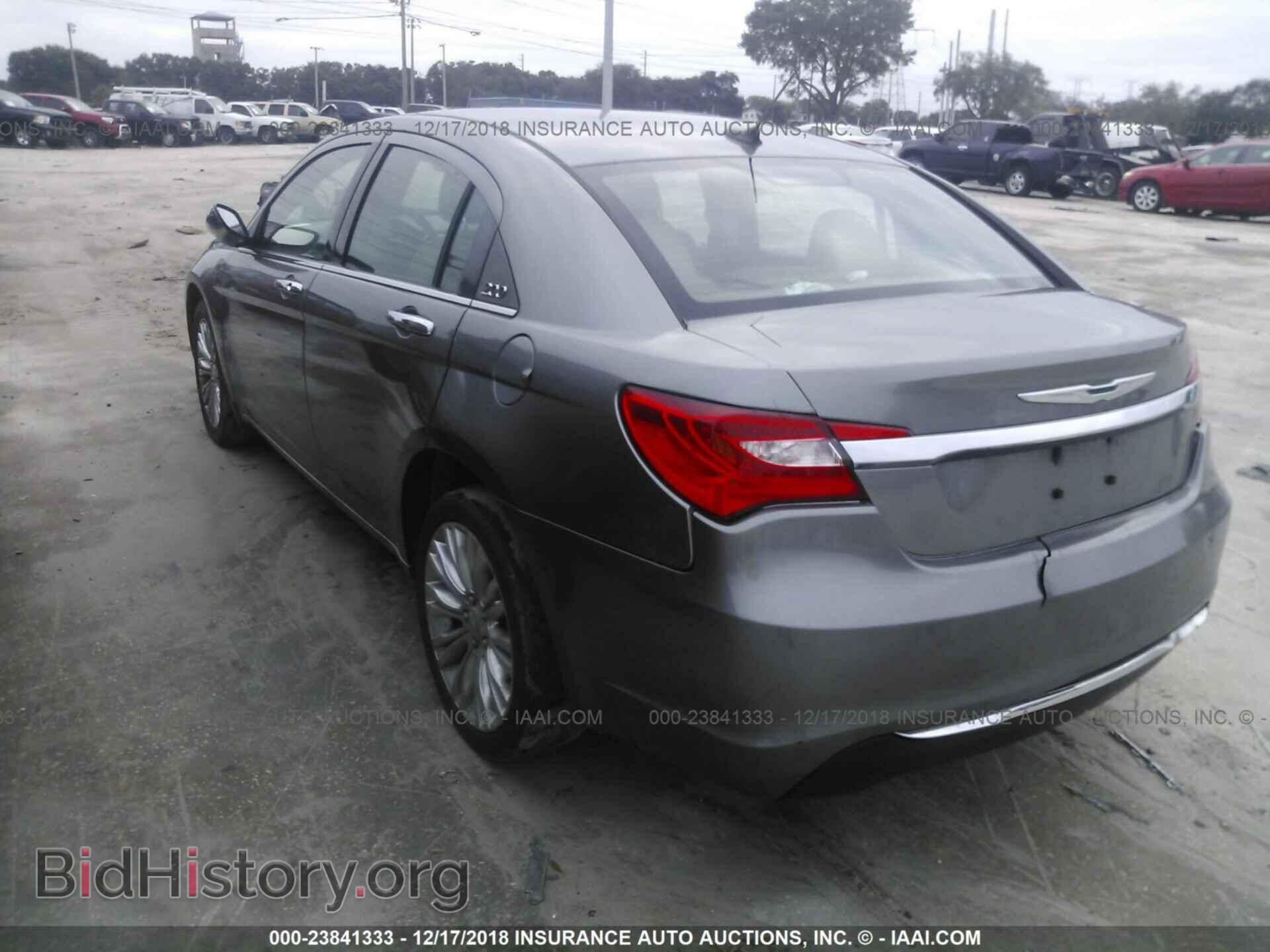 2011 CHRYSLER 200 - VIN: 1C3BC2FB4BN582196 - Photo 3