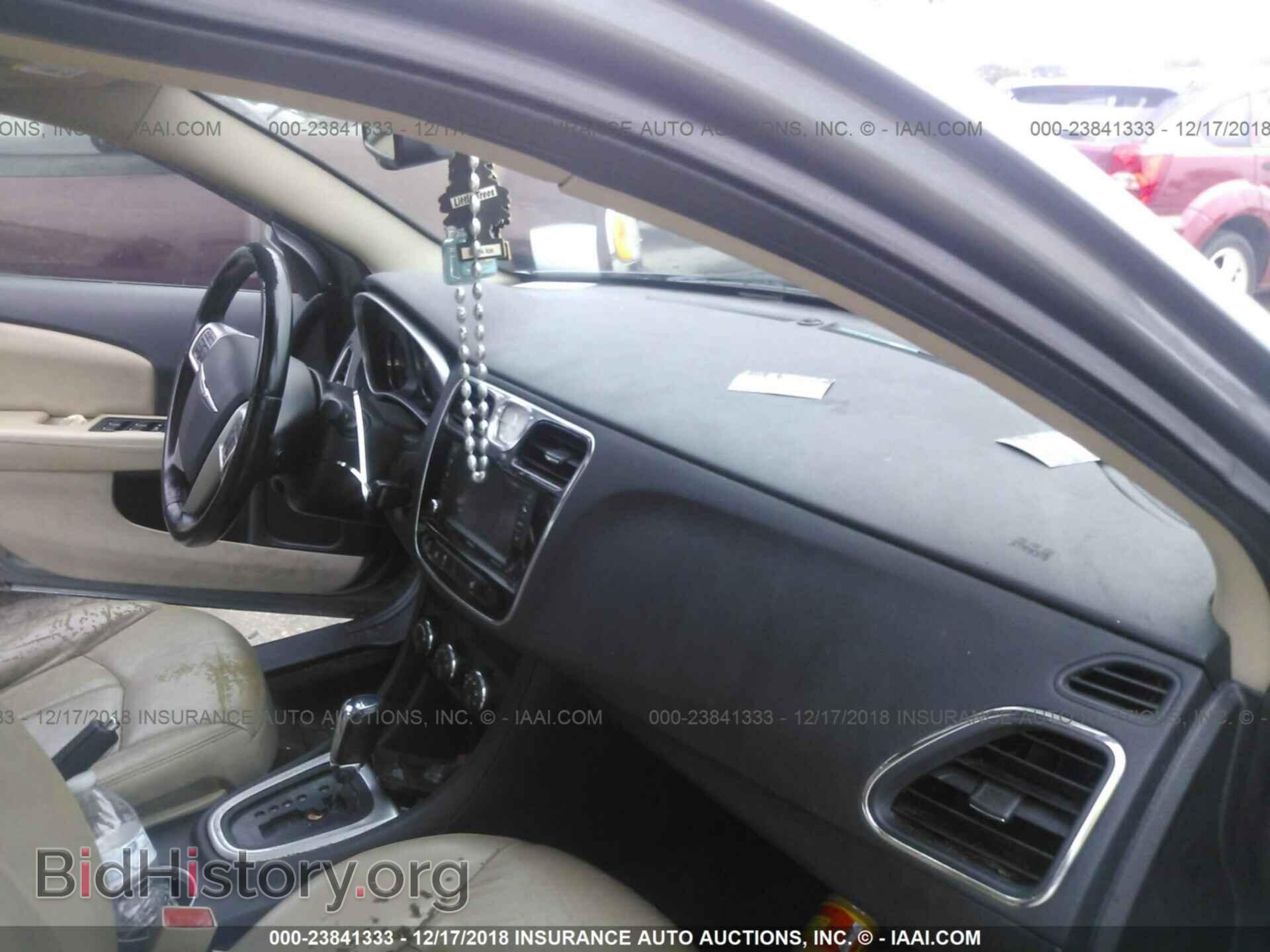 2011 CHRYSLER 200 - VIN: 1C3BC2FB4BN582196 - Photo 5