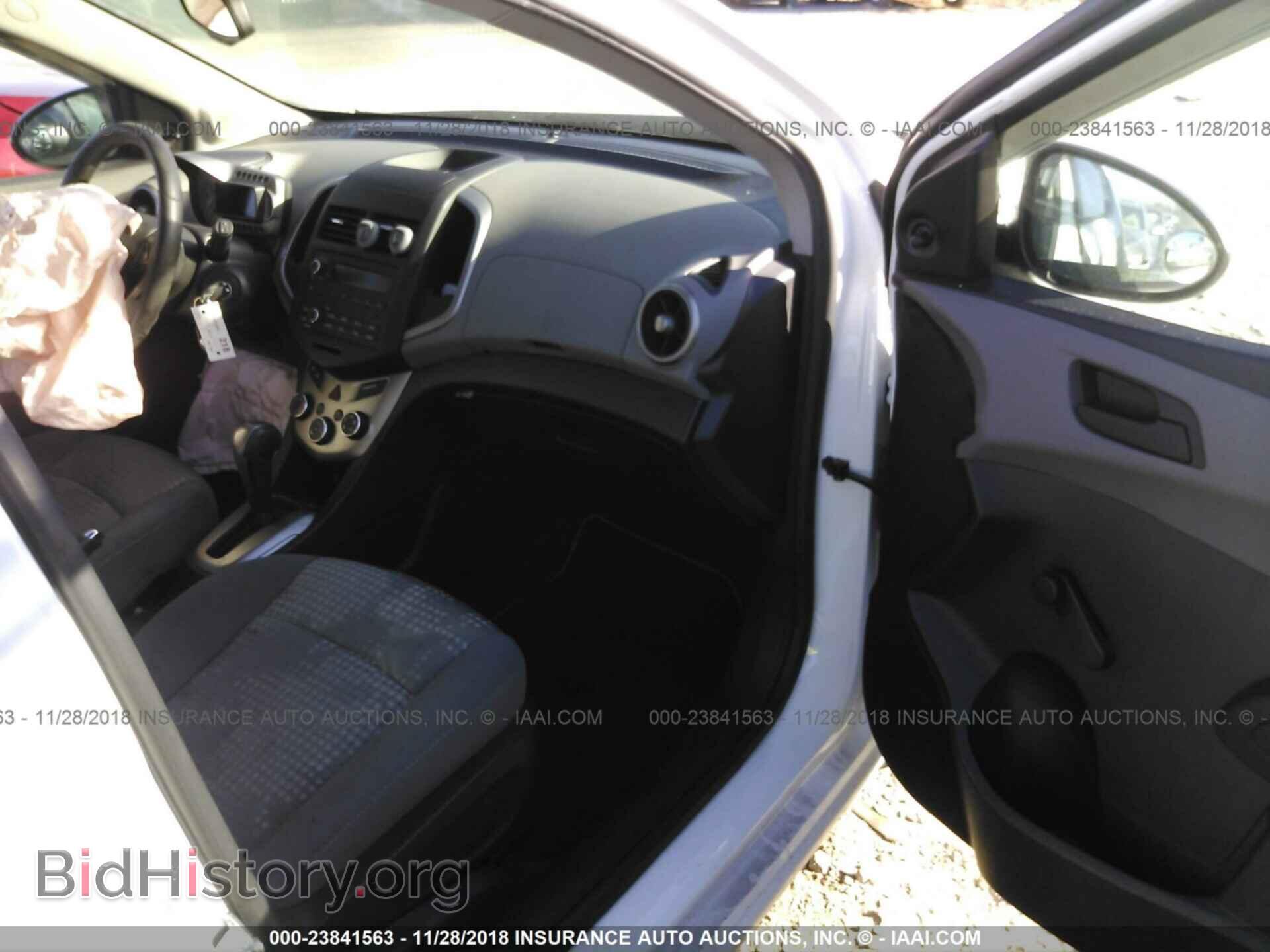 2015 Chevrolet Sonic - VIN: 1G1JA6SH7F4172611 - Фото 5
