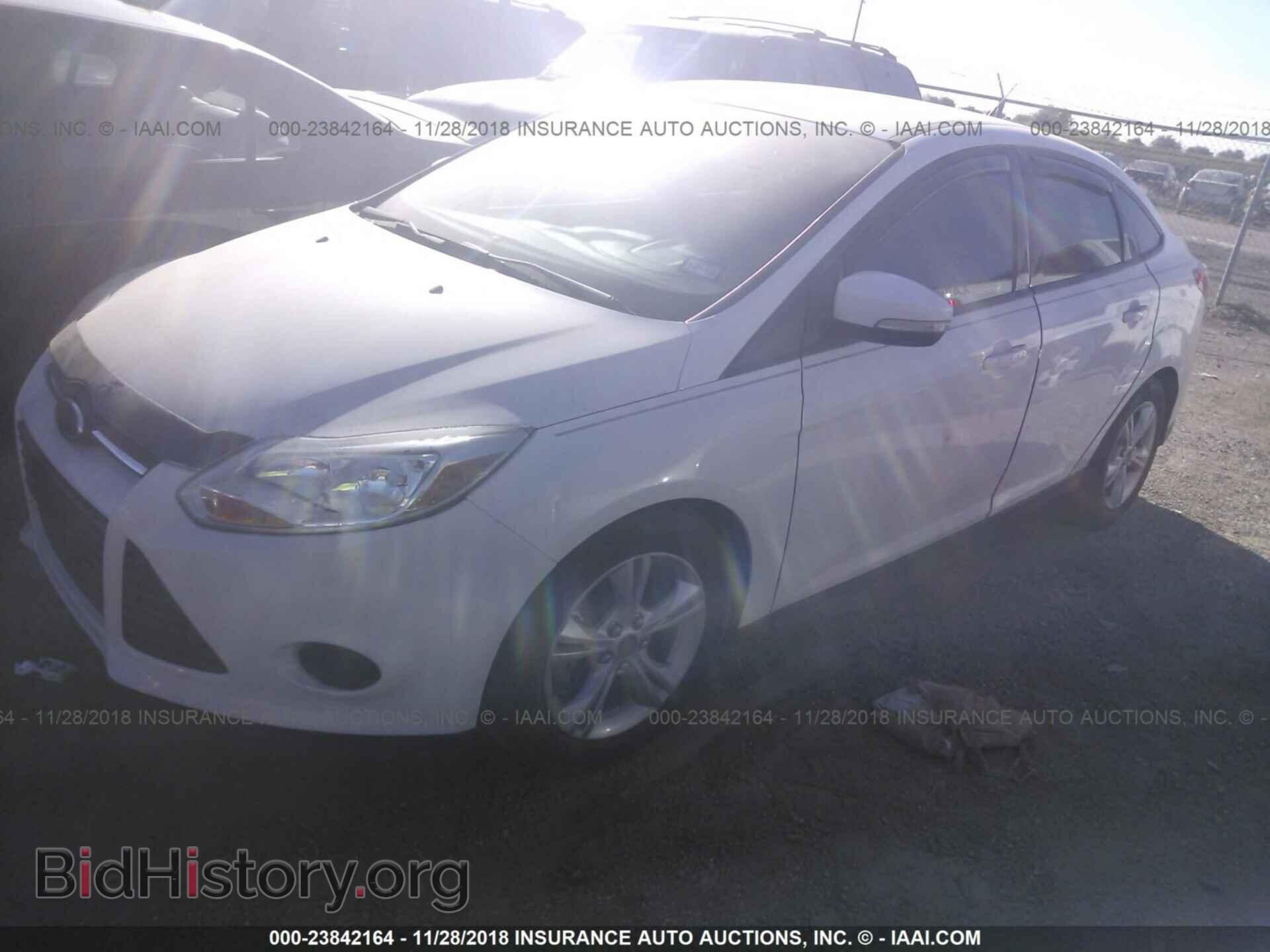 2014 Ford Focus - VIN: 1FADP3F26EL430618 - Photo 2