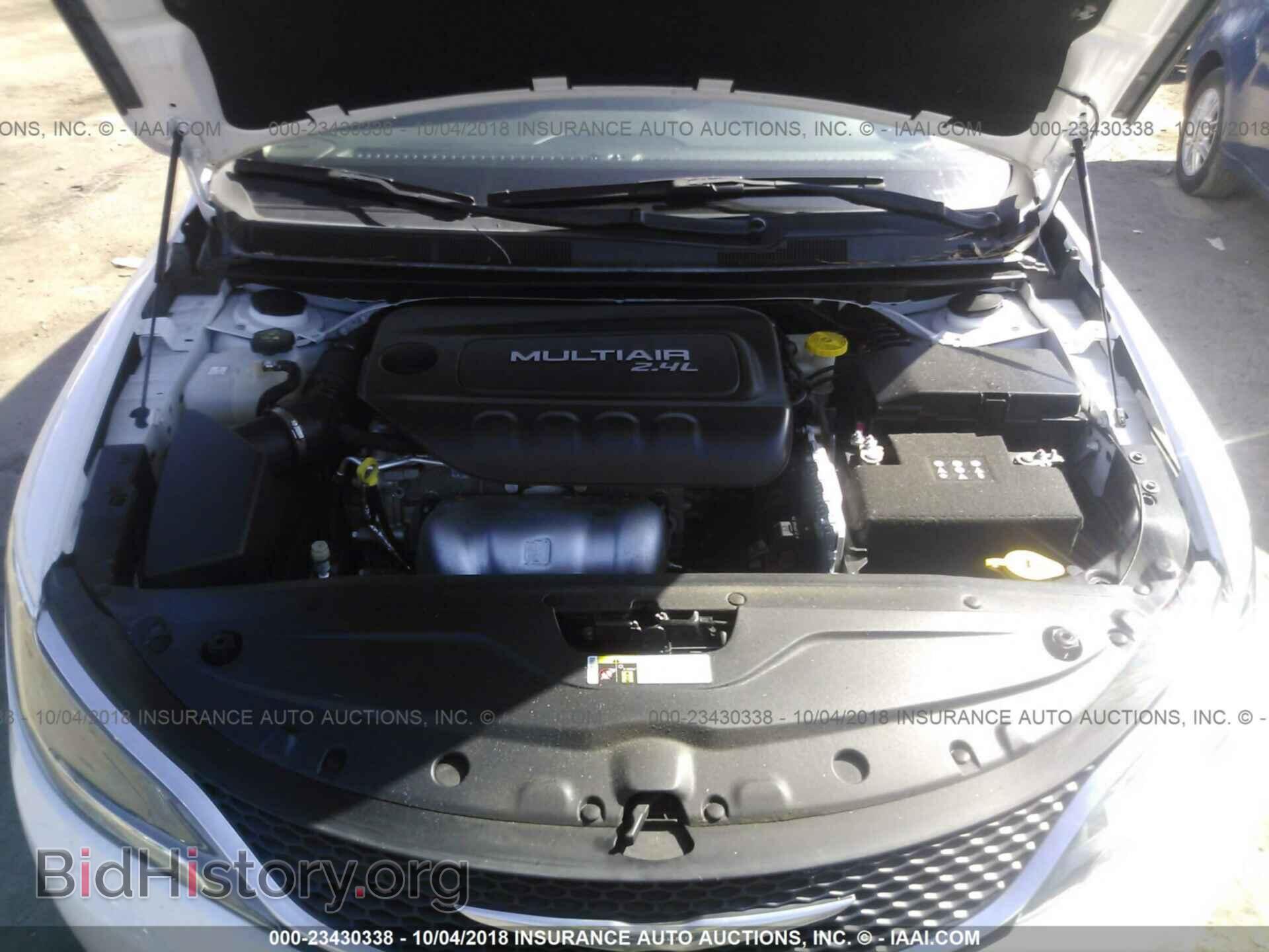 2015 CHRYSLER 200 - VIN: 1C3CCCAB6FN718884 - Photo 10