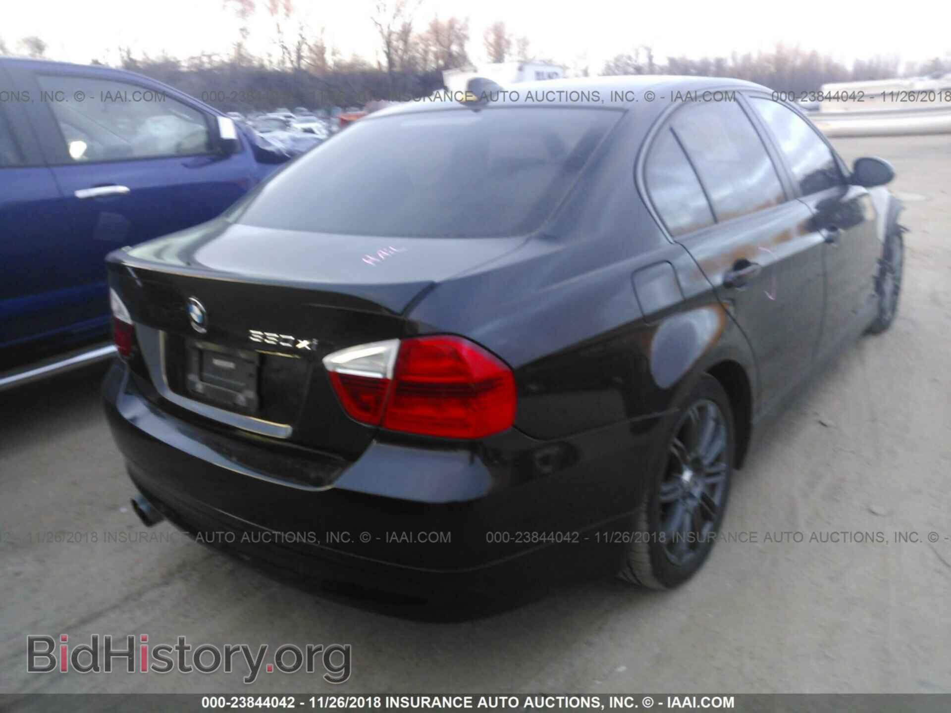 2006 BMW 330 - VIN: WBAVD33596KL51549 - Photo 4