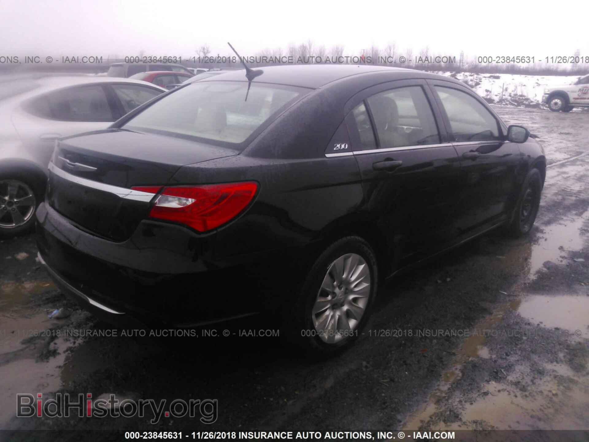 2011 Chrysler 200 - VIN: 1C3BC4FB9BN546001 - Photo 4