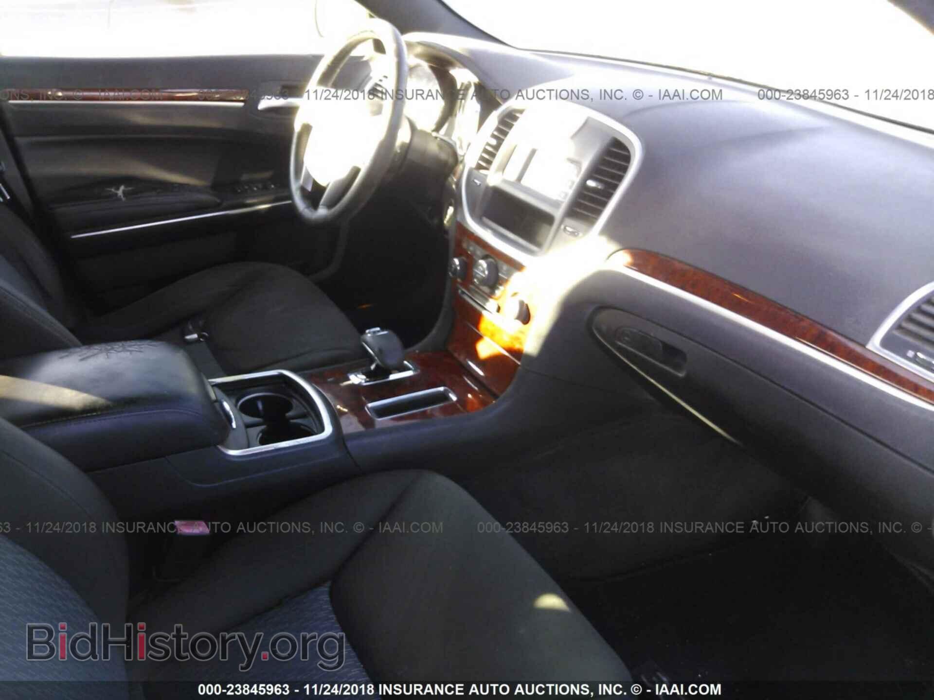 2012 CHRYSLER 300 - VIN: 2C3CCAAG7CH196948 - Фото 5