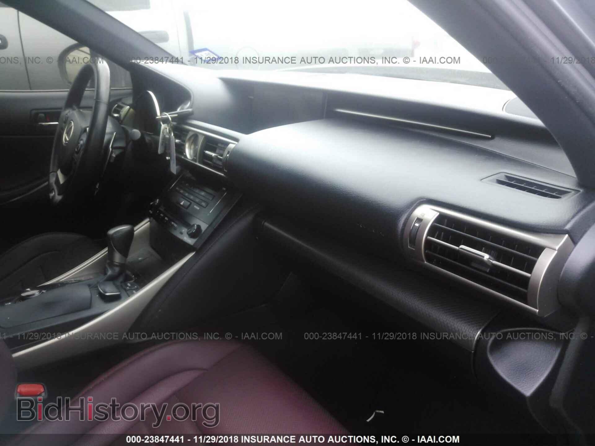2014 Lexus Is - VIN: JTHBF1D28E5033653 - Photo 5
