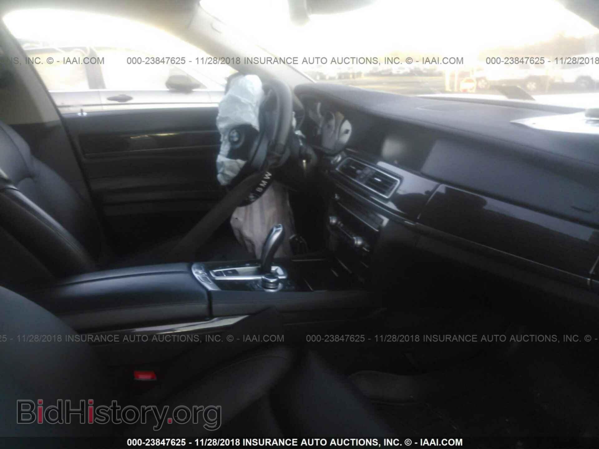 2011 BMW 750 - VIN: WBAKC8C50BC433905 - Фото 5