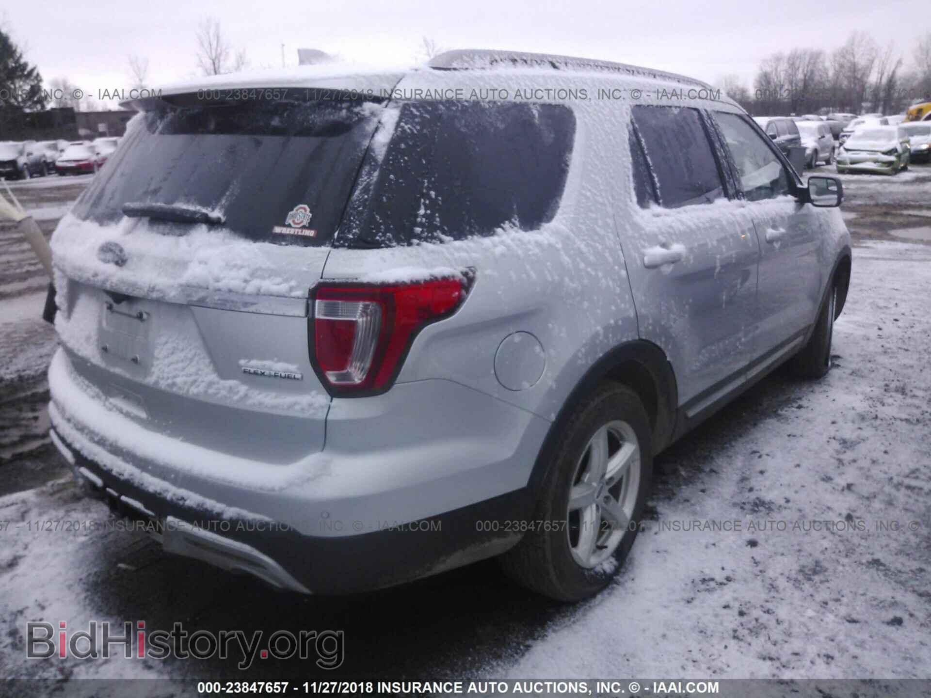 2016 Ford Explorer - VIN: 1FM5K7D82GGC39457 - Photo 4