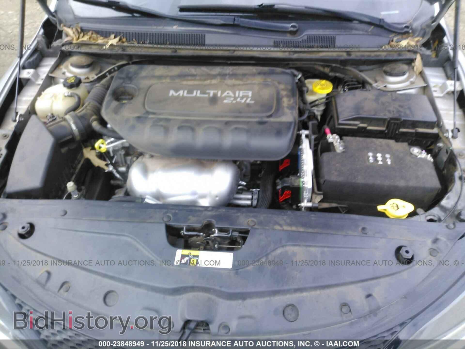 2015 Chrysler 200 - VIN: 1C3CCCBB0FN756450 - Photo 10