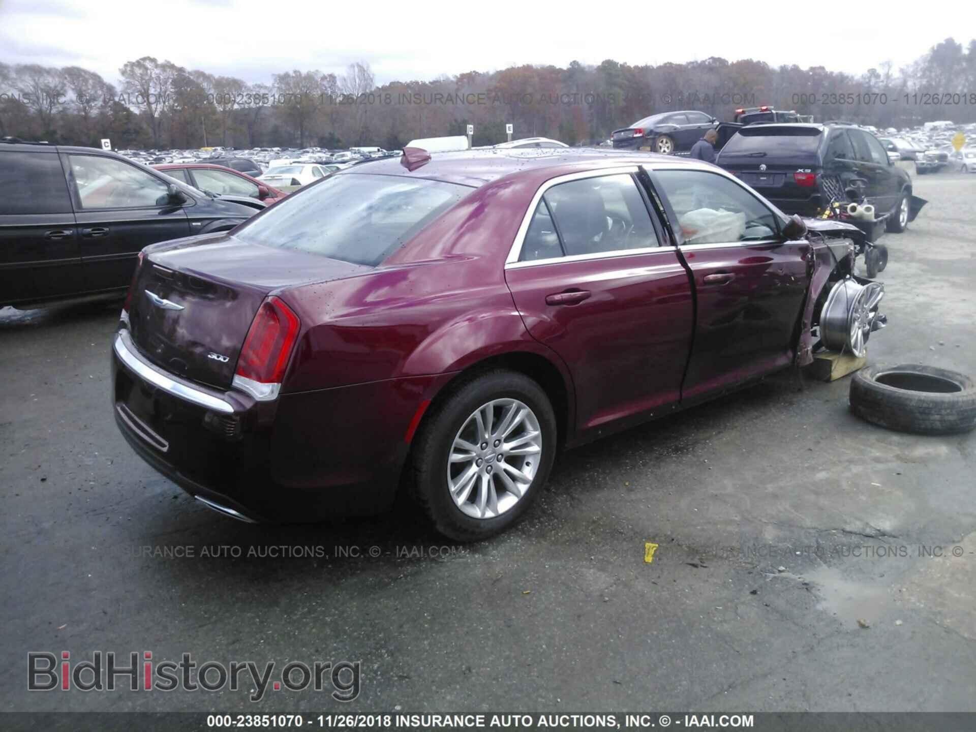 2018 CHRYSLER 300 - VIN: 2C3CCAAG1JH283600 - Фото 4