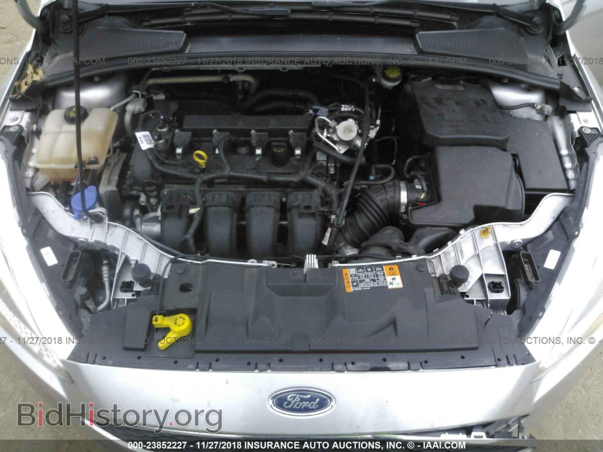 2016 Ford Focus - VIN: 1FADP3F23GL370137 - Photo 10