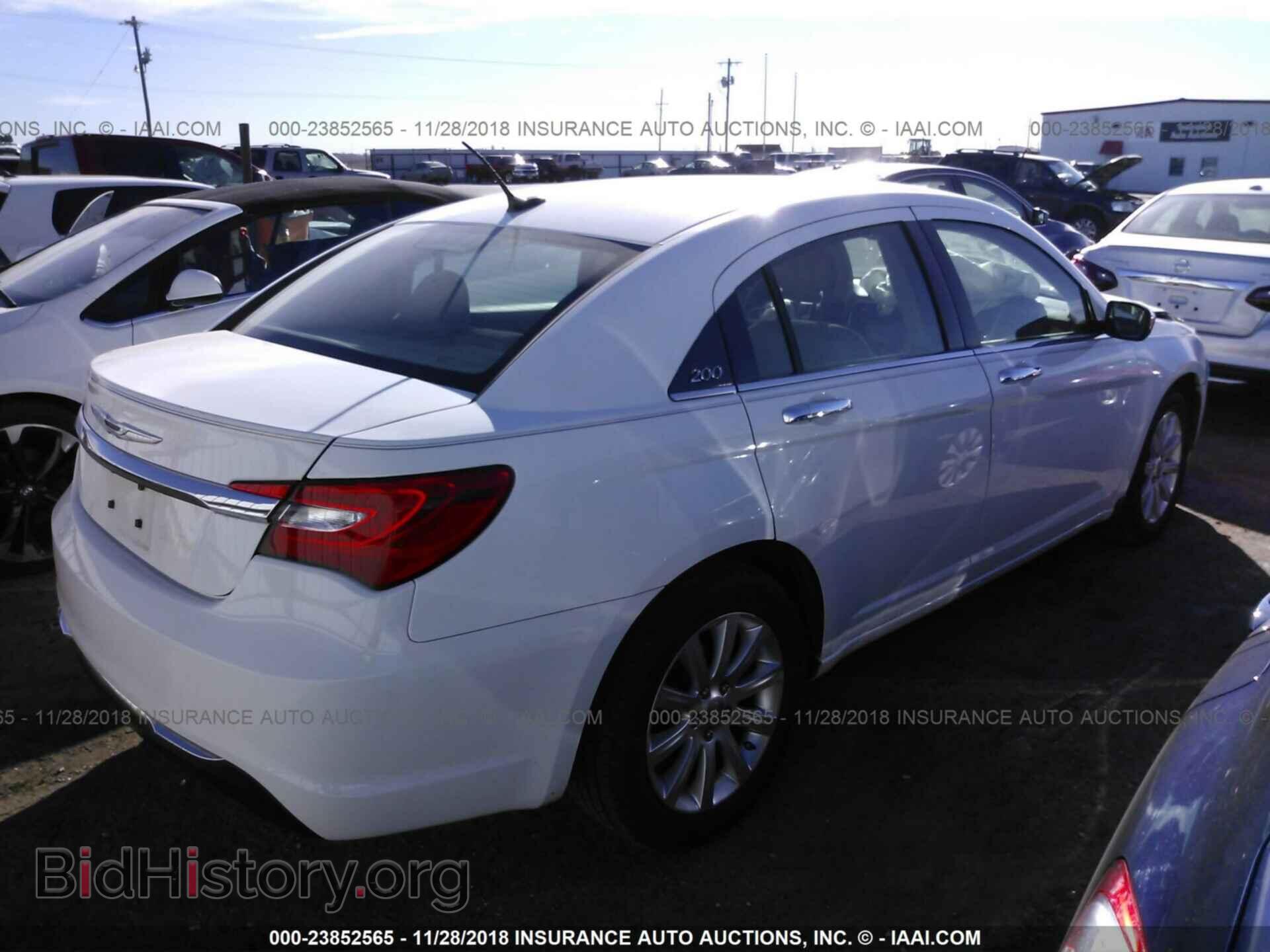 2013 CHRYSLER 200 - VIN: 1C3CCBCB8DN604812 - Фото 4