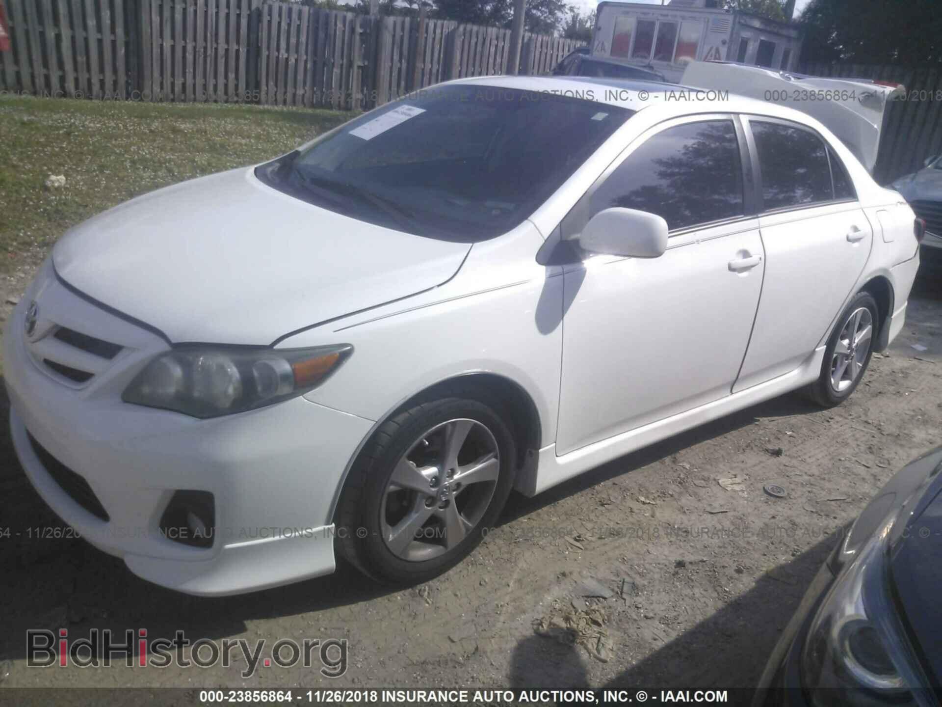 2011 Toyota Corolla - VIN: 2T1BU4EEXBC573926 - Photo 2