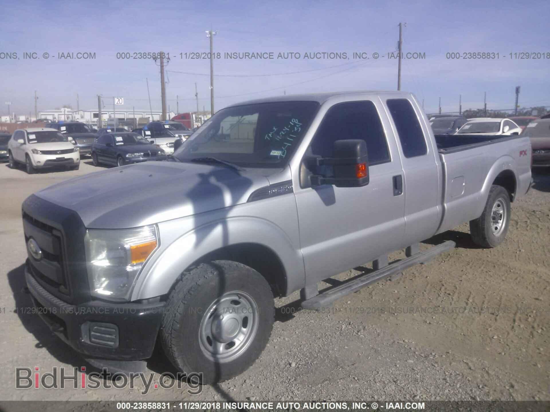 2011 Ford F250 - VIN: 1FT7X2A62BEB41134 - Фото 2