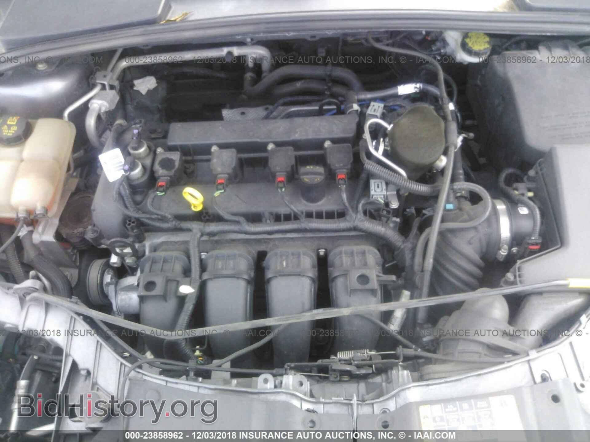 2014 Ford Focus - VIN: 1FADP3F29EL381432 - Photo 10