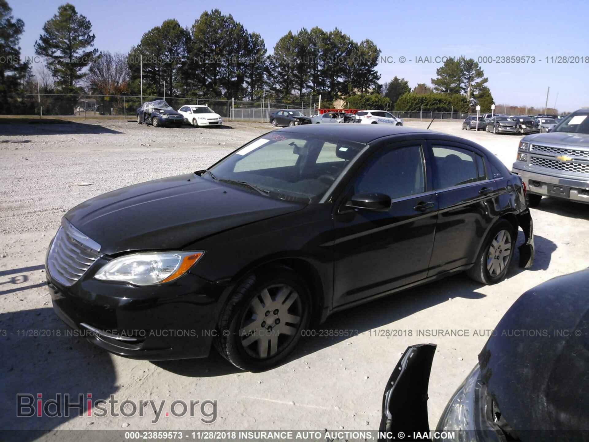 2012 CHRYSLER 200 - VIN: 1C3CCBAB3CN282453 - Фото 2