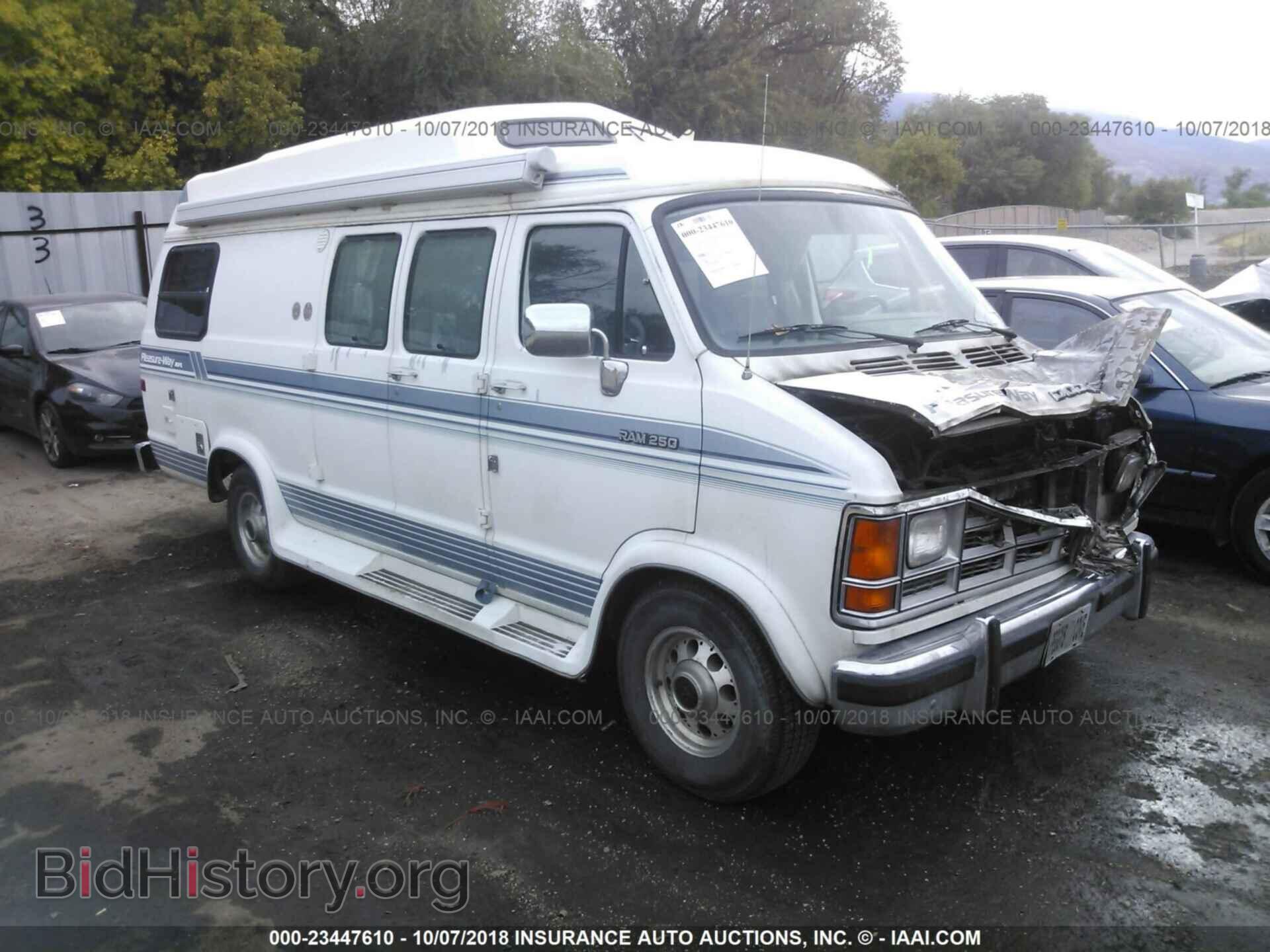 Photo 2B6HB21Y7NK112902 - DODGE RAM VAN 1992