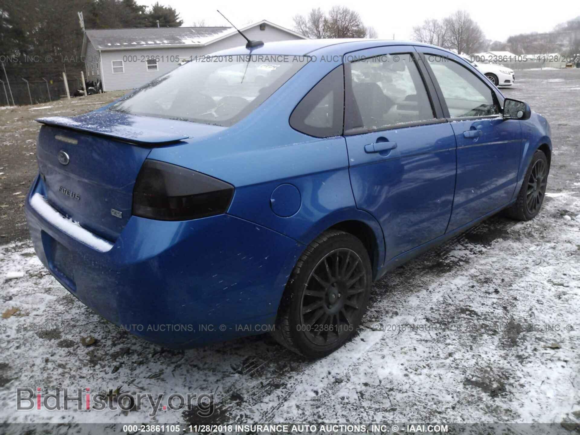 2011 Ford Focus - VIN: 1FAHP3GN4BW144030 - Фото 4