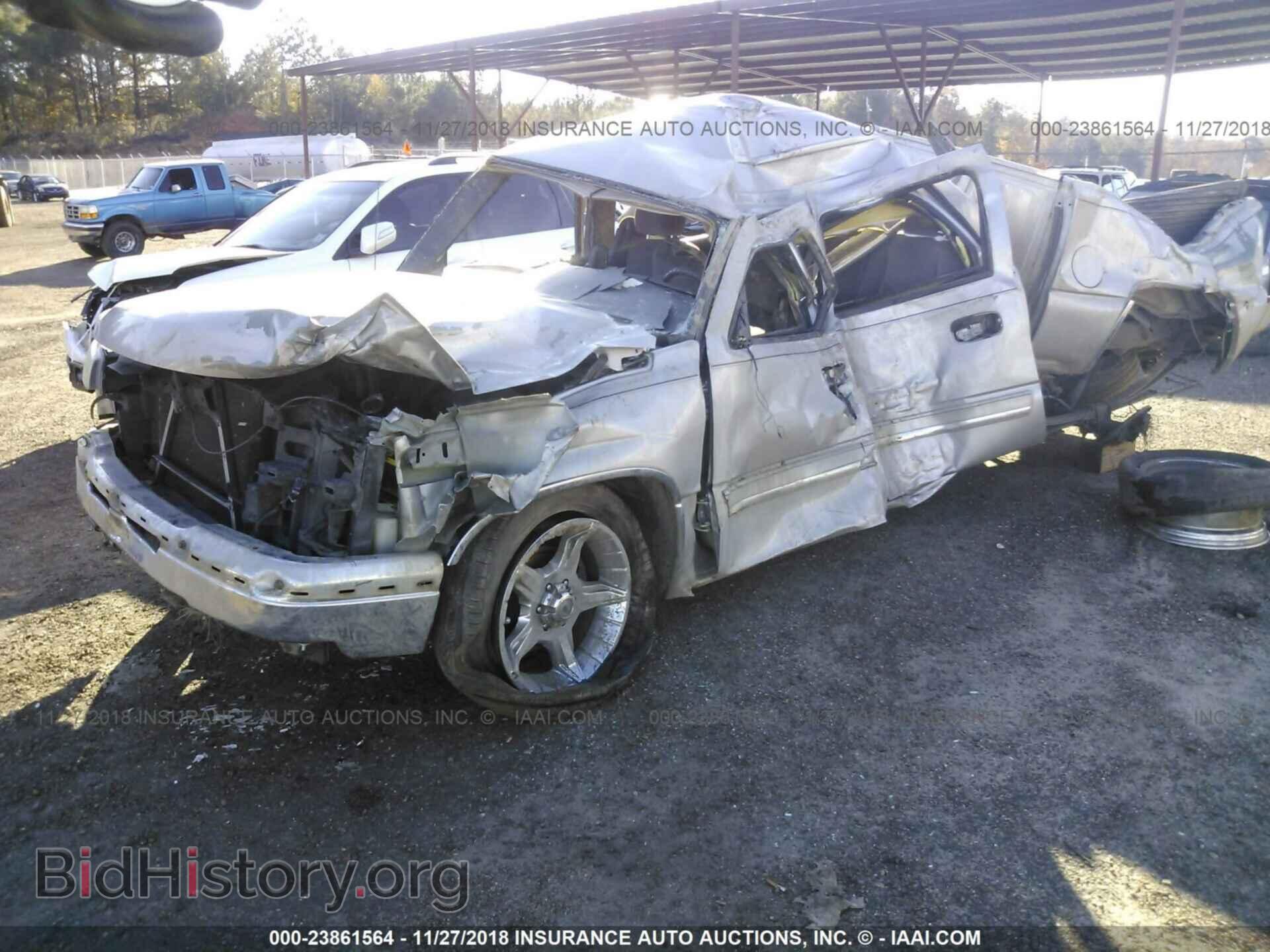 2006 CHEVROLET SILVERADO - VIN: 2GCEC13V561253211 - Фото 2