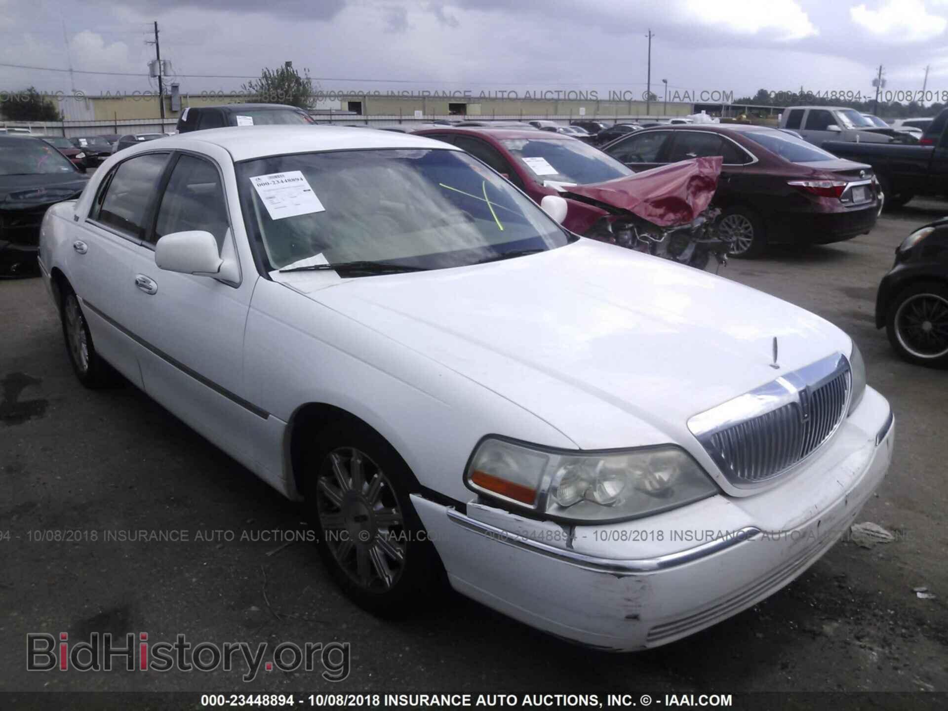 Фотография 2LNBL8CV7BX752302 - LINCOLN TOWN CAR 2011