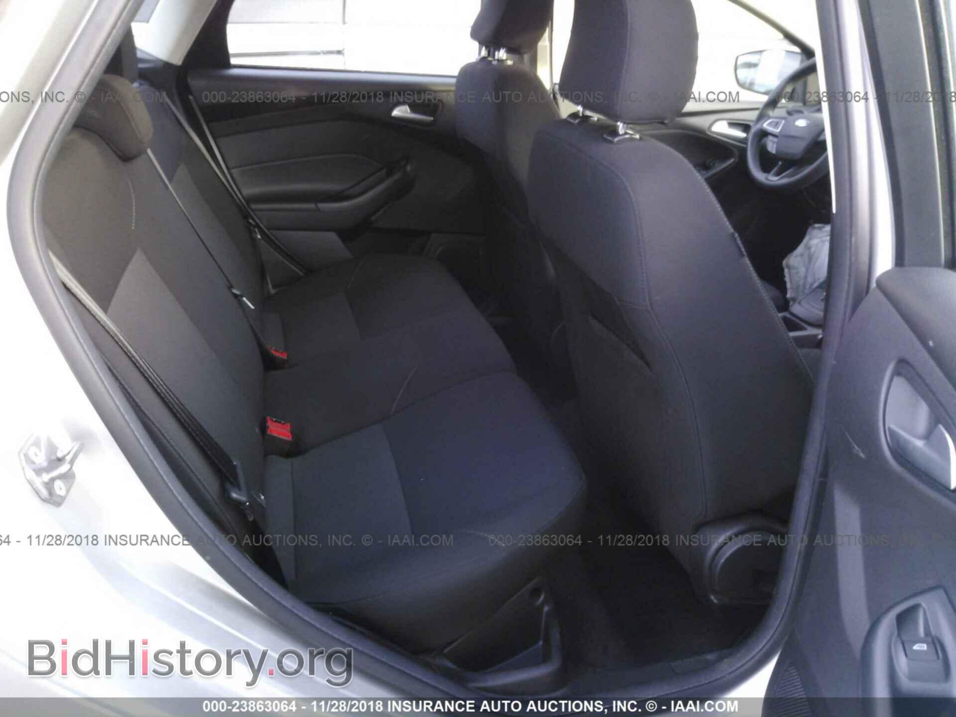 2017 Ford Focus - VIN: 1FADP3K20HL278703 - Photo 8