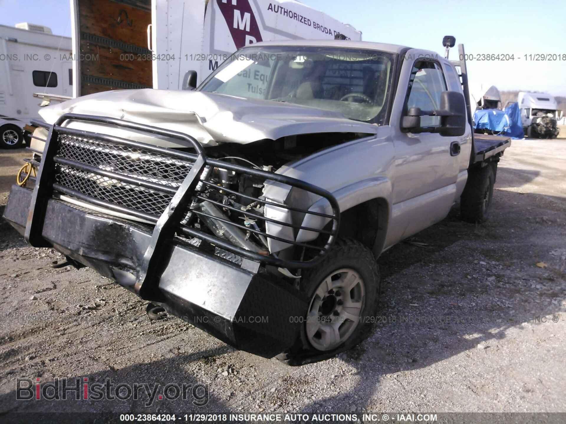 2006 CHEVROLET SILVERADO - VIN: 1GCHK29D26E235641 - Фото 2