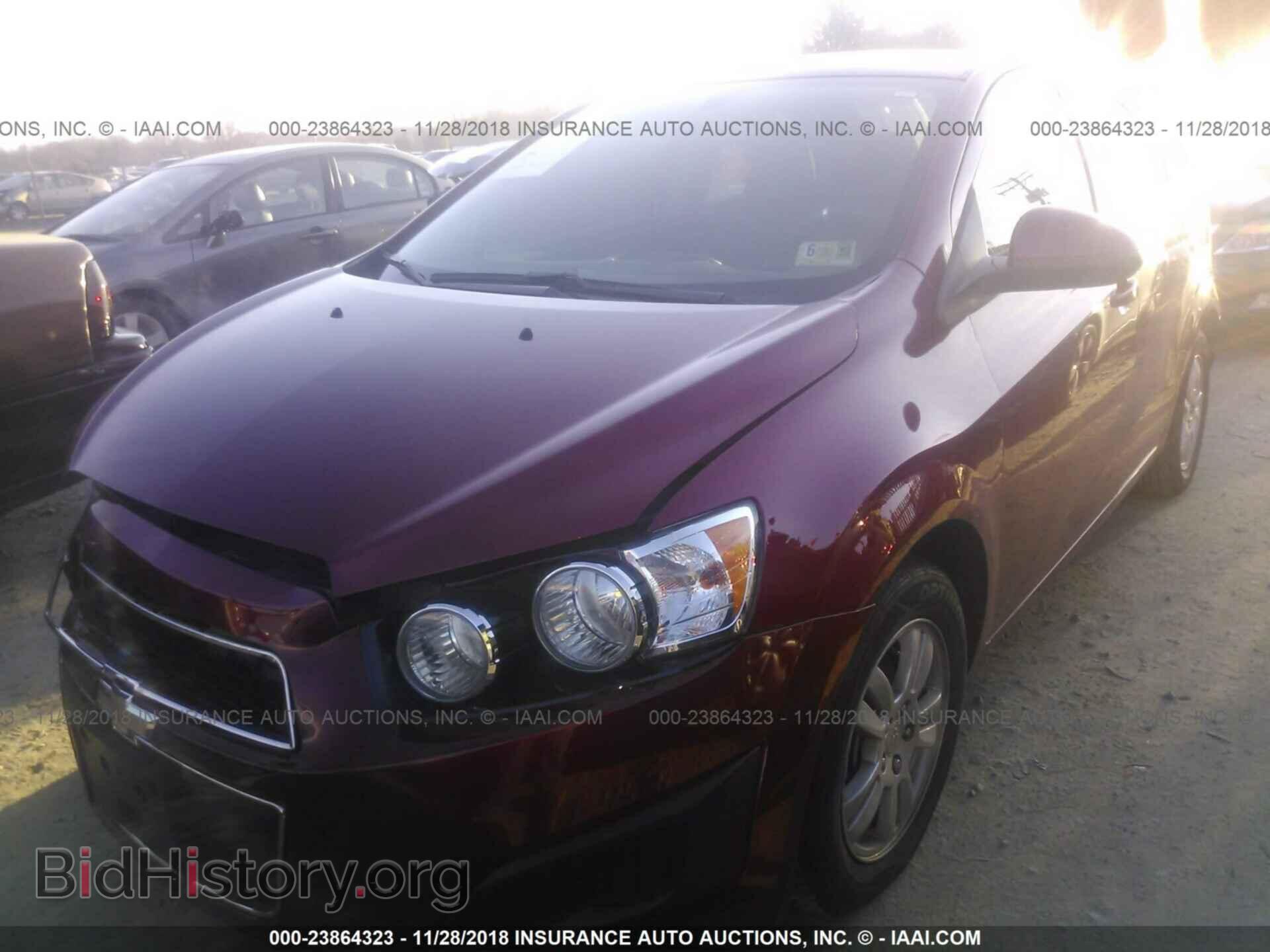 2015 Chevrolet Sonic - VIN: 1G1JC5SH7F4215008 - Фото 2