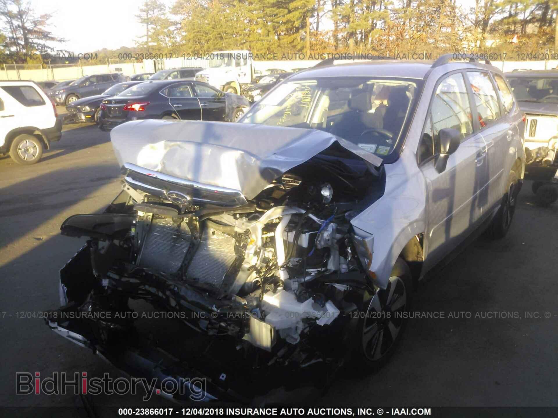 2018 SUBARU FORESTER - VIN: JF2SJABC5JH602108 - Фото 2