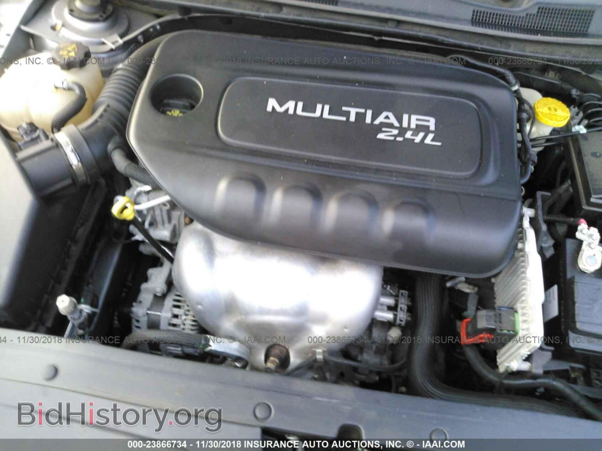 2015 CHRYSLER 200 - VIN: 1C3CCCAB9FN636924 - Photo 10