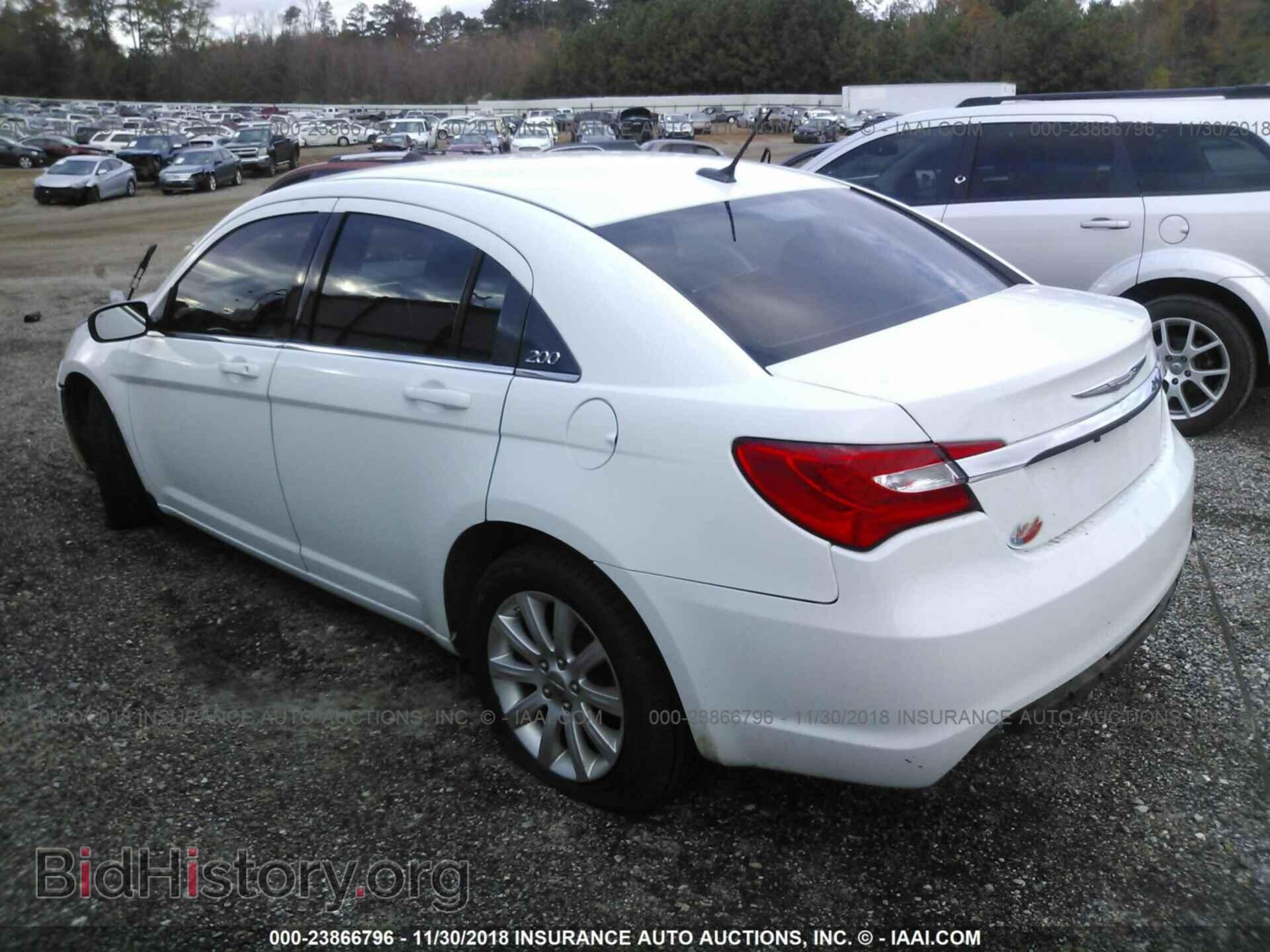 2013 CHRYSLER 200 - VIN: 1C3CCBBB3DN579464 - Фото 3