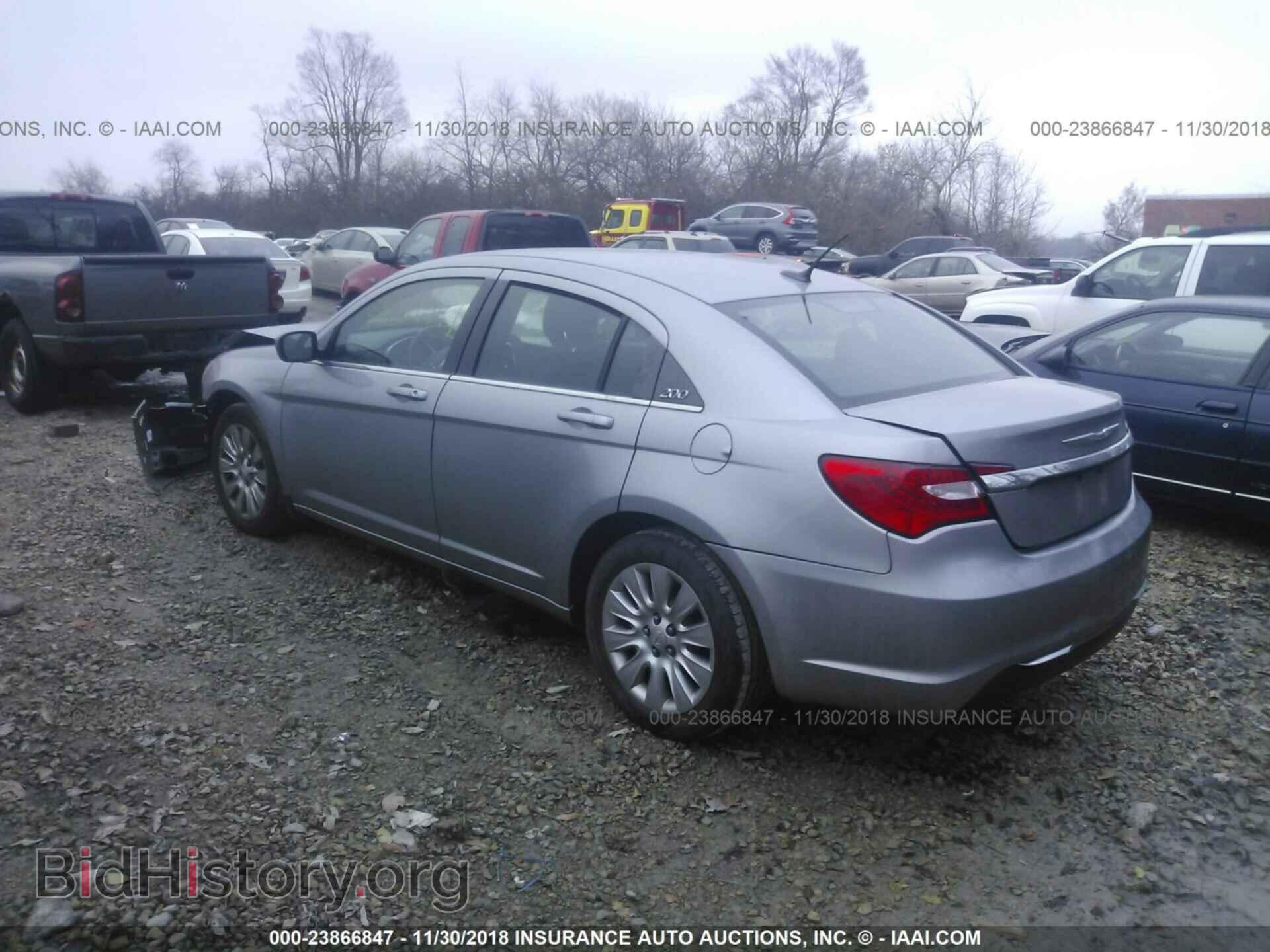 2013 Chrysler 200 - VIN: 1C3CCBAB0DN735011 - Фото 3