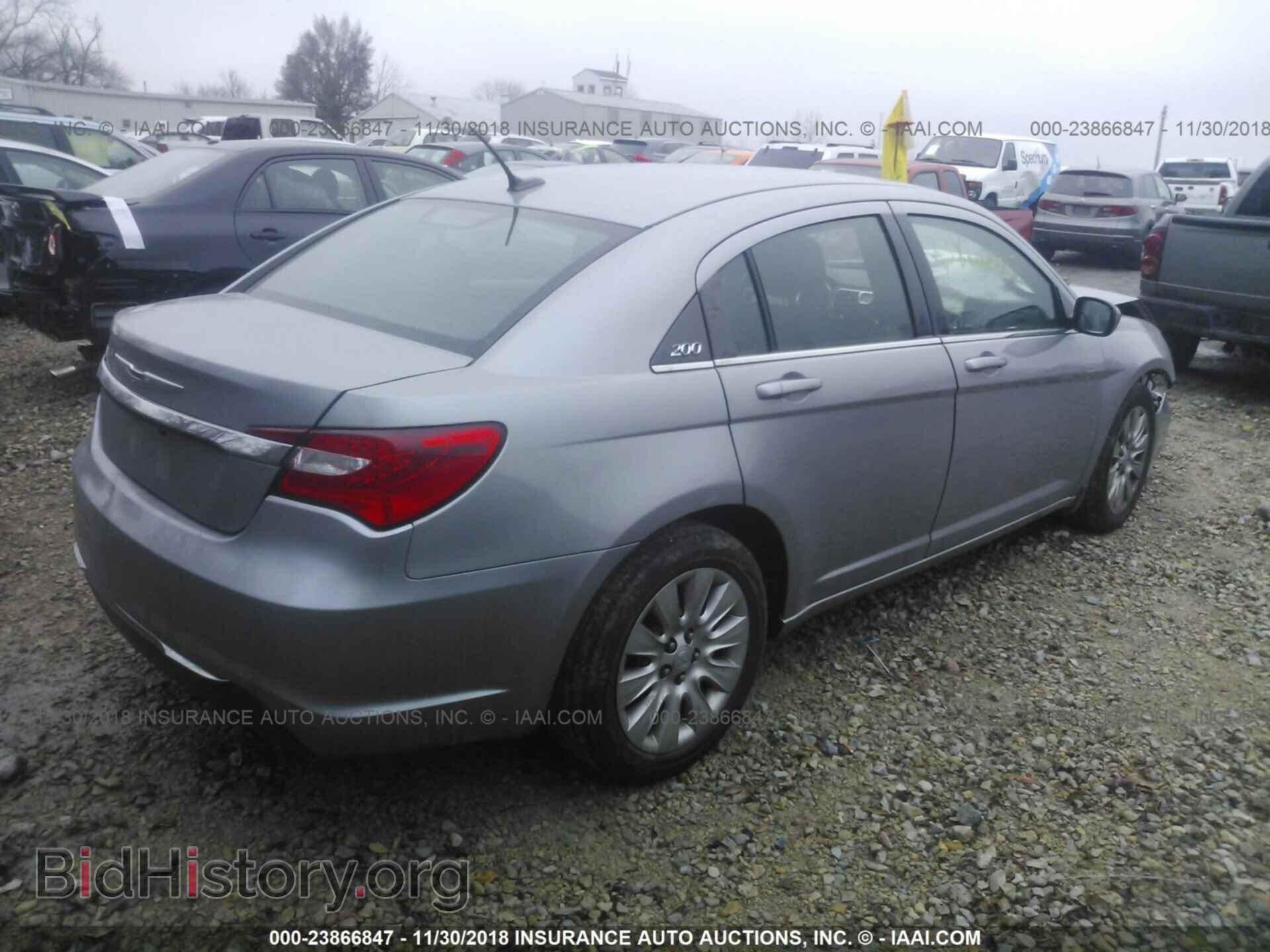 2013 Chrysler 200 - VIN: 1C3CCBAB0DN735011 - Фото 4