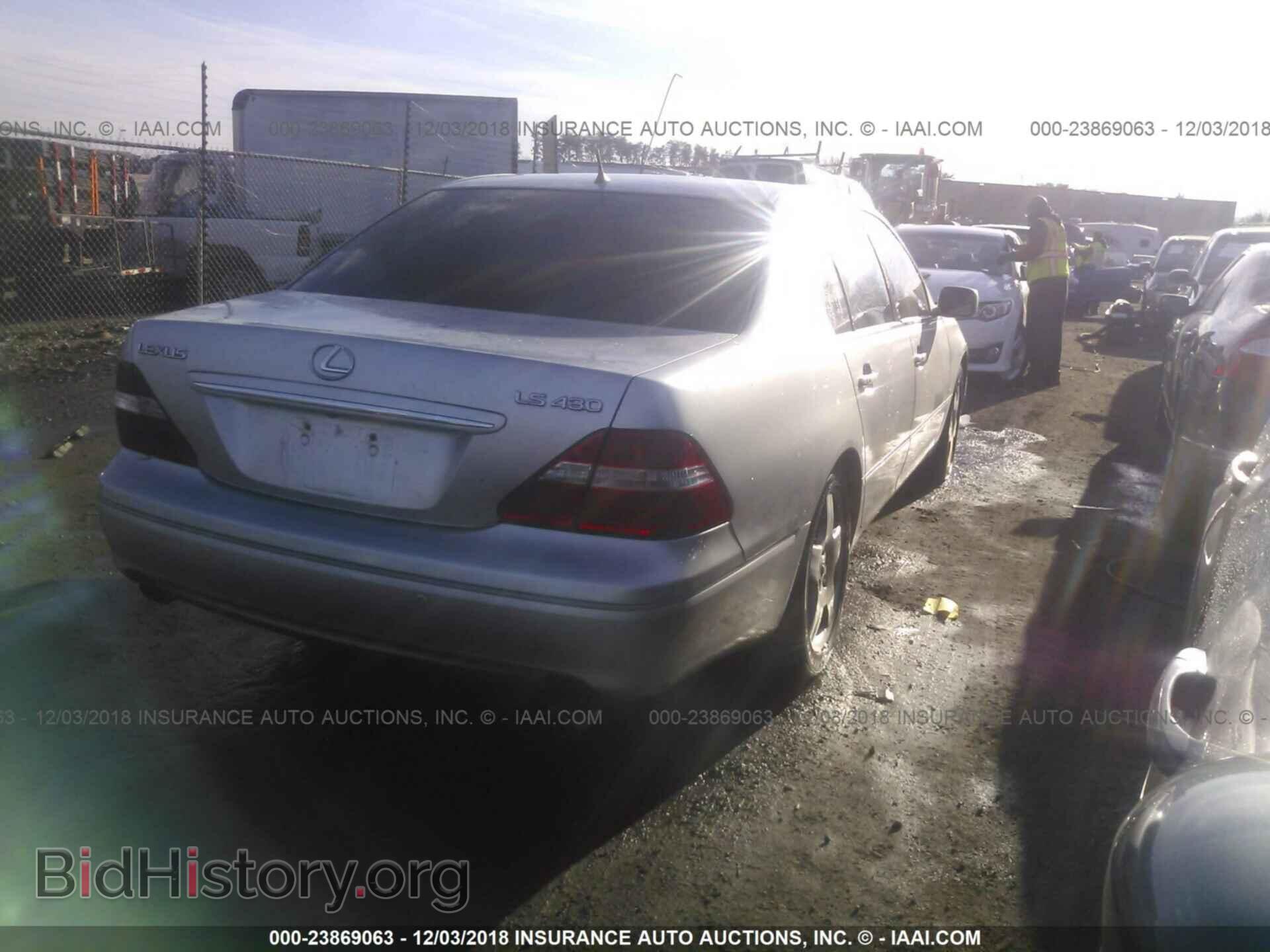 2004 LEXUS LS - VIN: JTHBN36F040171424 - Photo 4