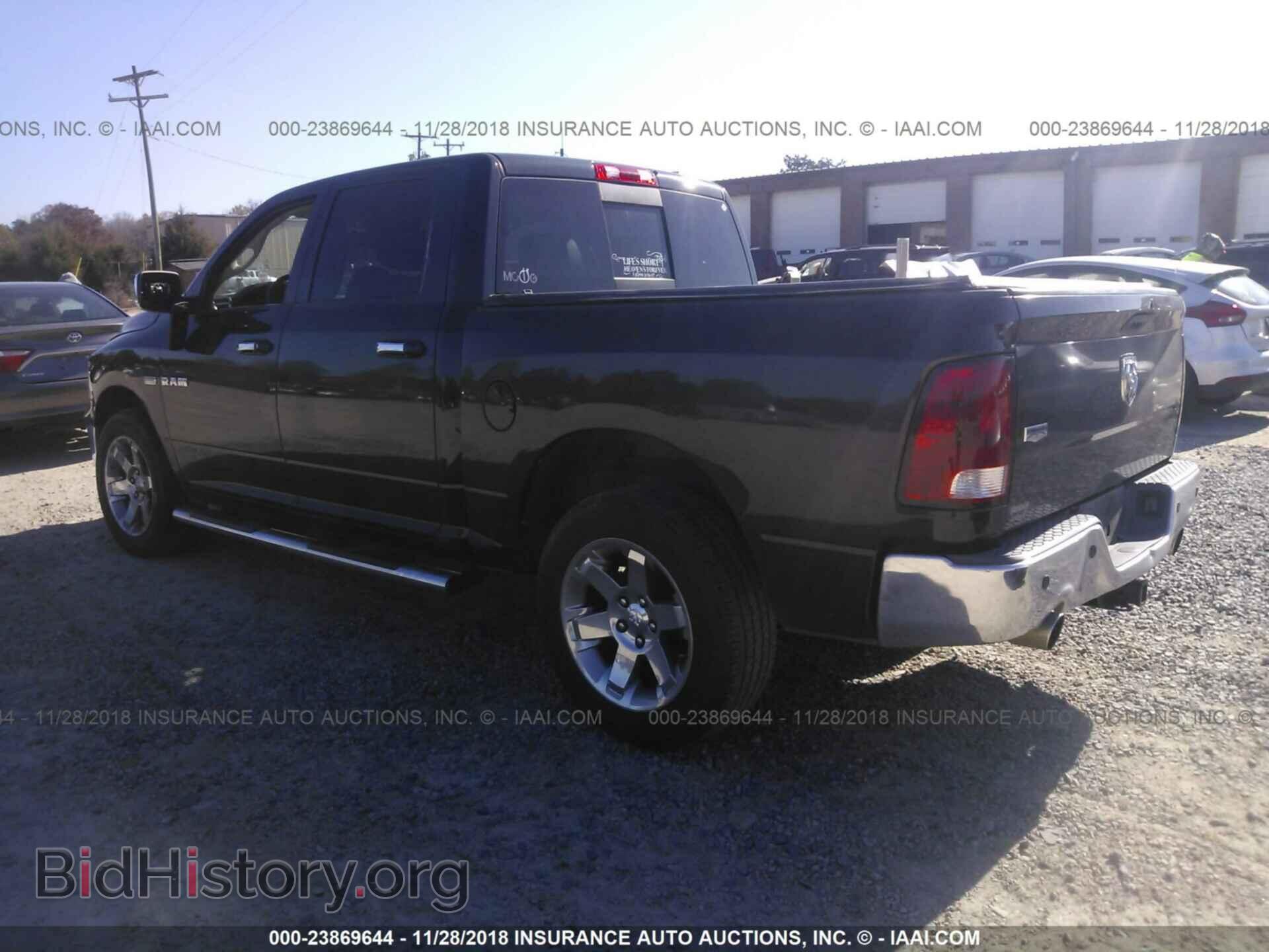 2010 DODGE RAM 1500 - VIN: 1D7RB1CT2AS217994 - Фото 3