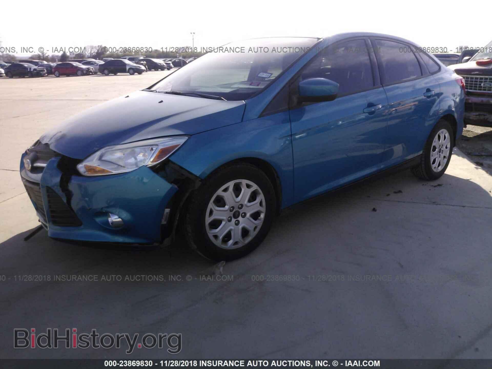 2012 Ford Focus - VIN: 1FAHP3F22CL342745 - Photo 2