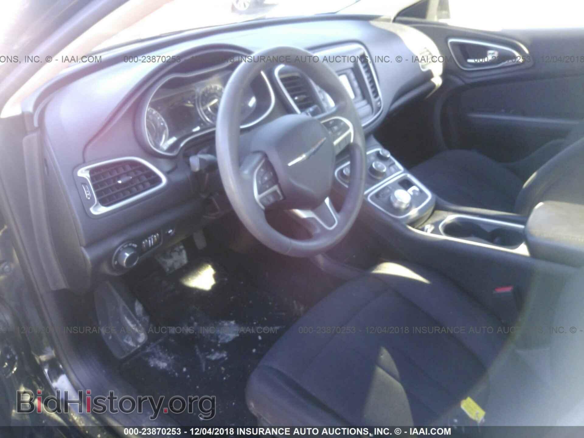 2015 Chrysler 200 - VIN: 1C3CCCAB3FN654867 - Photo 5