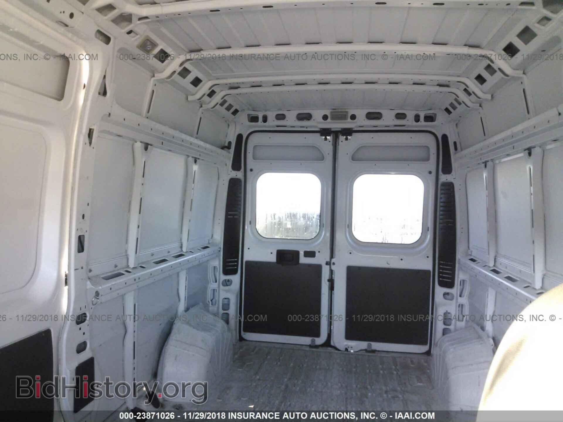 2018 Ram Promaster 2500 - VIN: 3C6TRVDGXJE106012 - Фото 8
