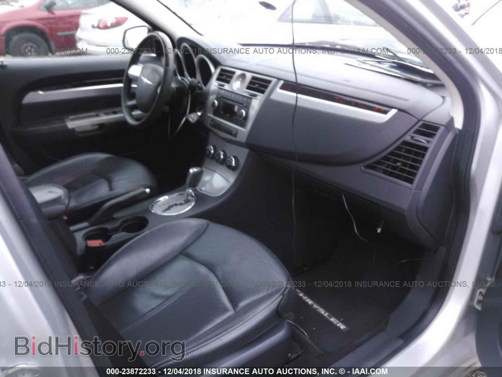 2010 CHRYSLER SEBRING - VIN: 1C3CC5FD1AN199810 - Фото 5