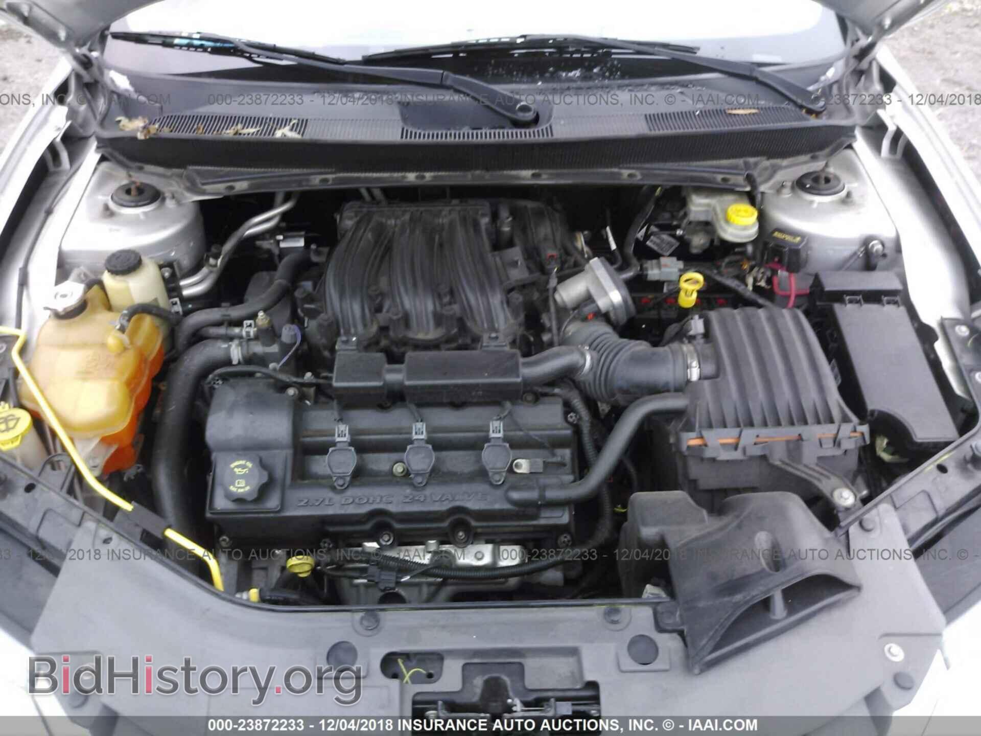 2010 CHRYSLER SEBRING - VIN: 1C3CC5FD1AN199810 - Фото 10